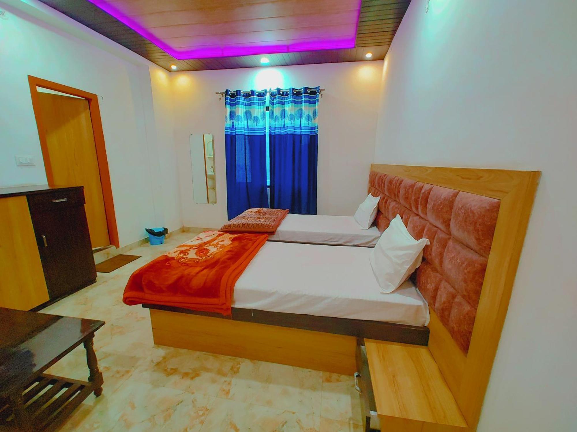 Elegance And Banquet Hotel 3*