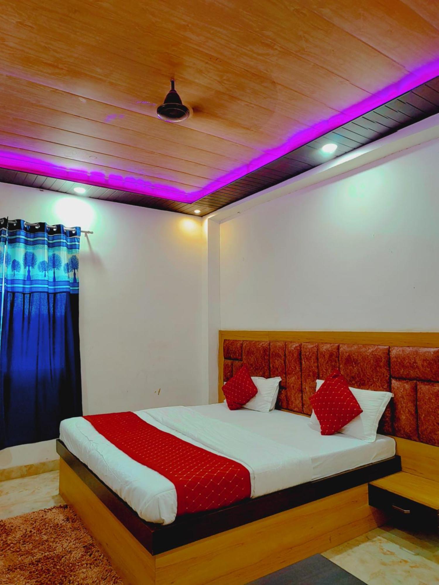 Elegance And Banquet 3* Ayodhya