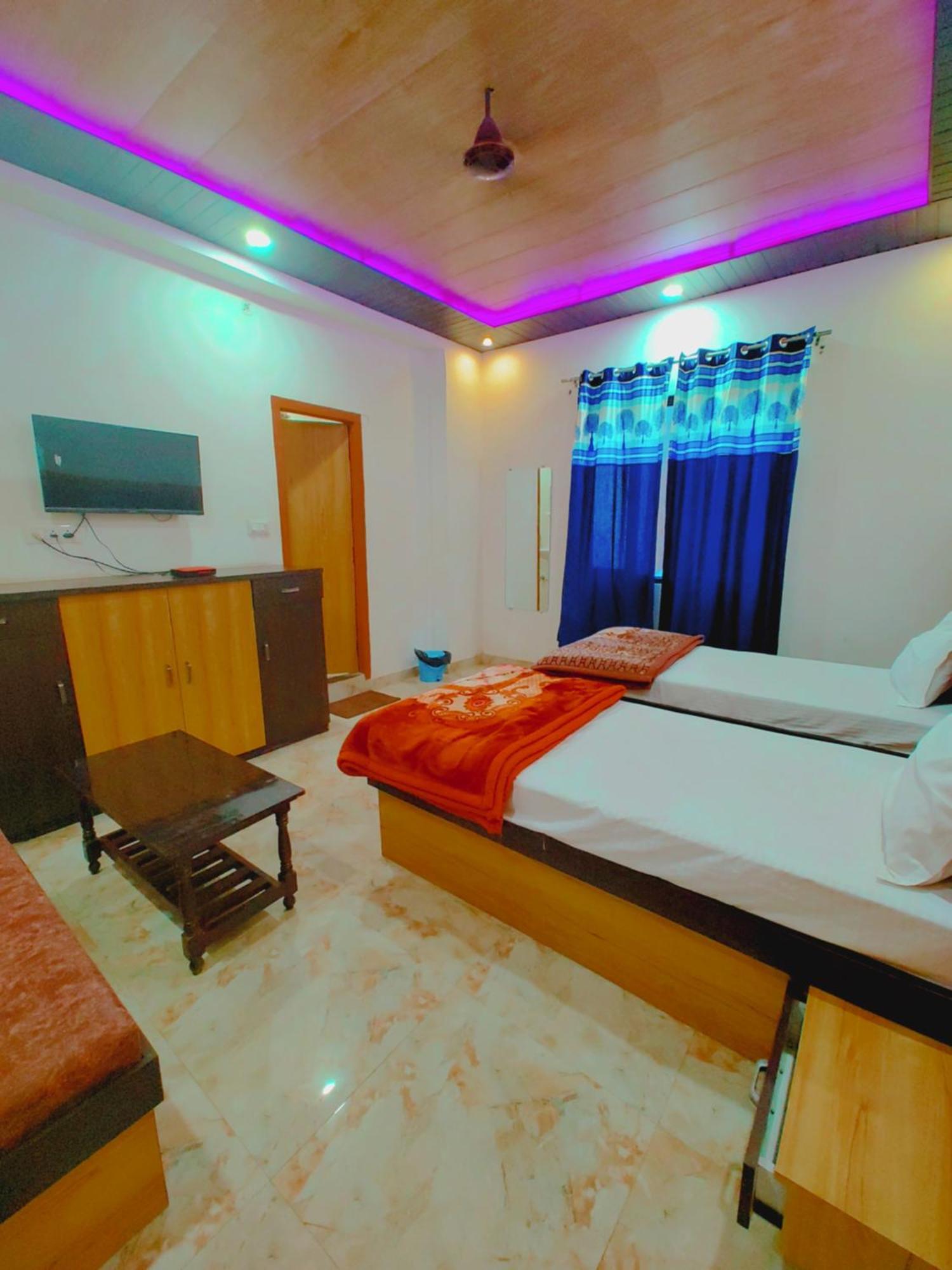 Hotel Elegance And Banquet 3*