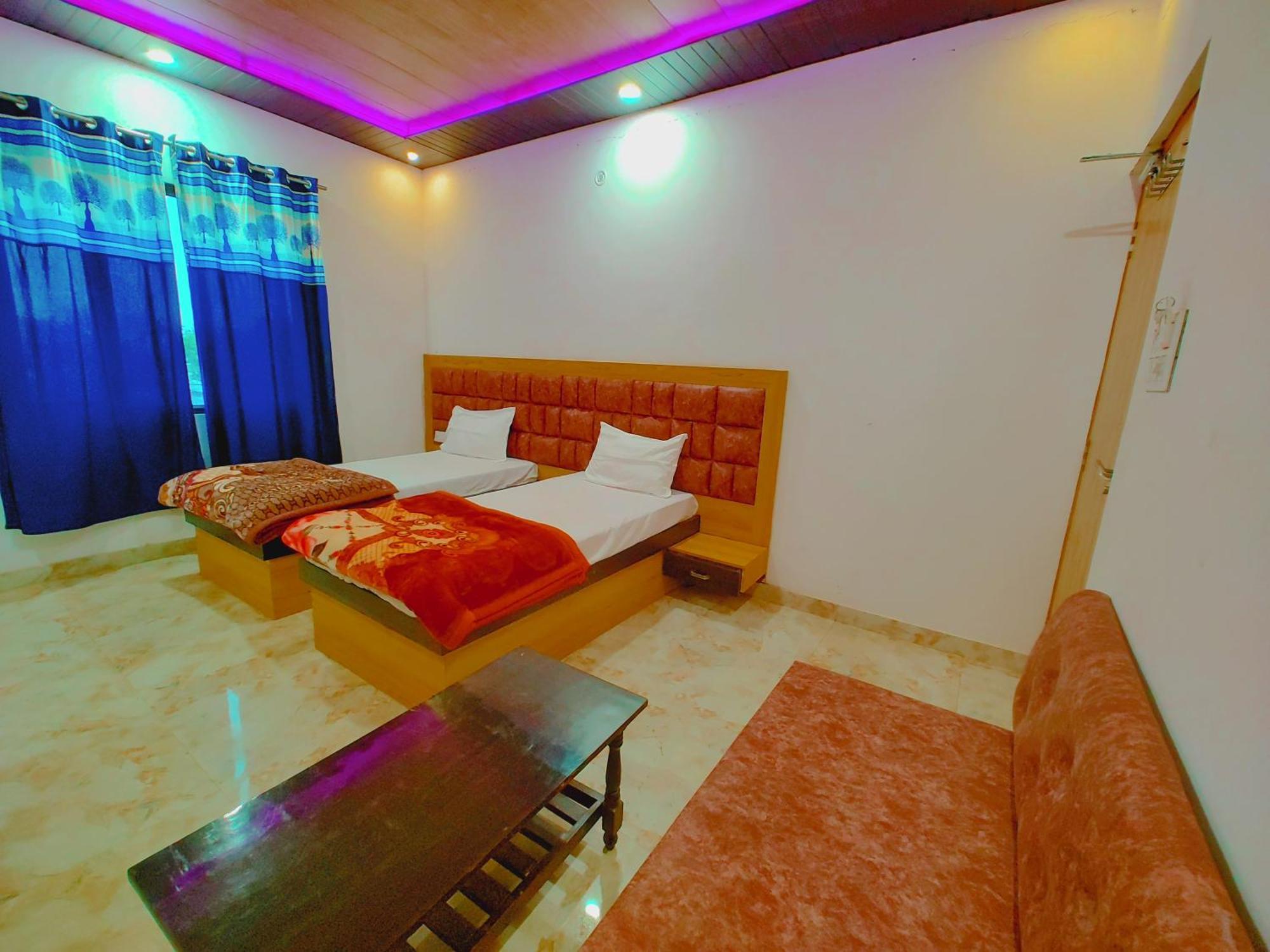 Elegance And Banquet Ayodhya
