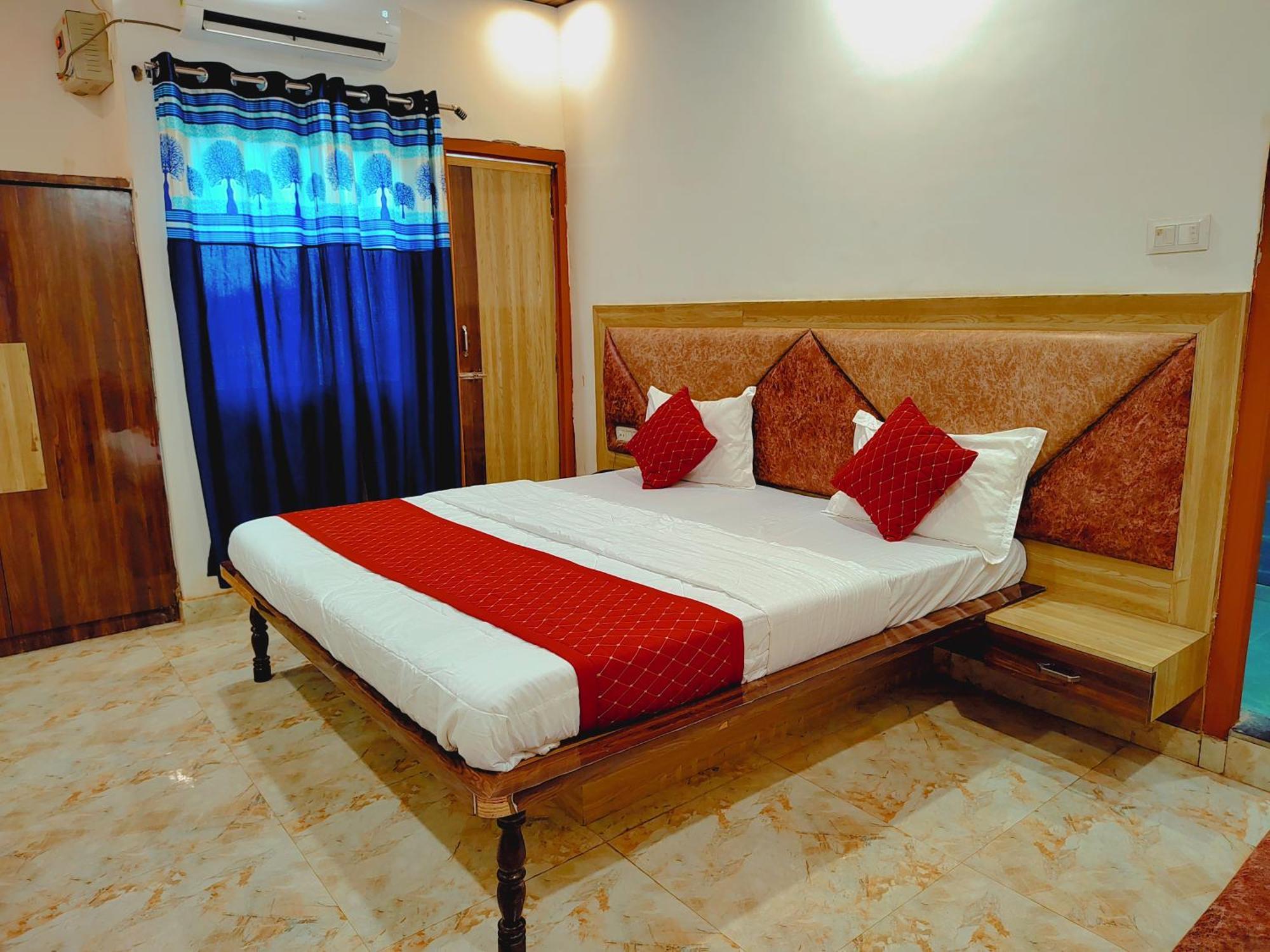 Hotel Elegance And Banquet Ayodhya