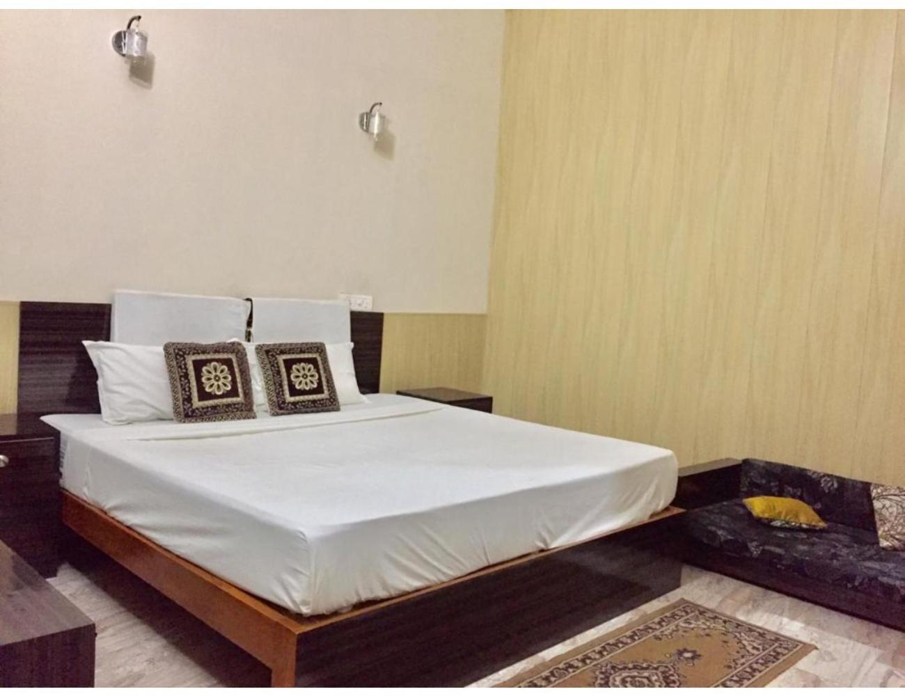 Homestay Beena Residency, Ayodhya