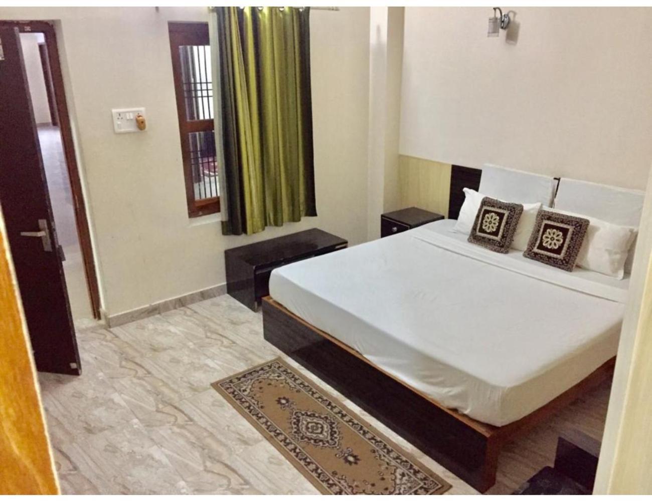Beena Residency, * Ayodhya