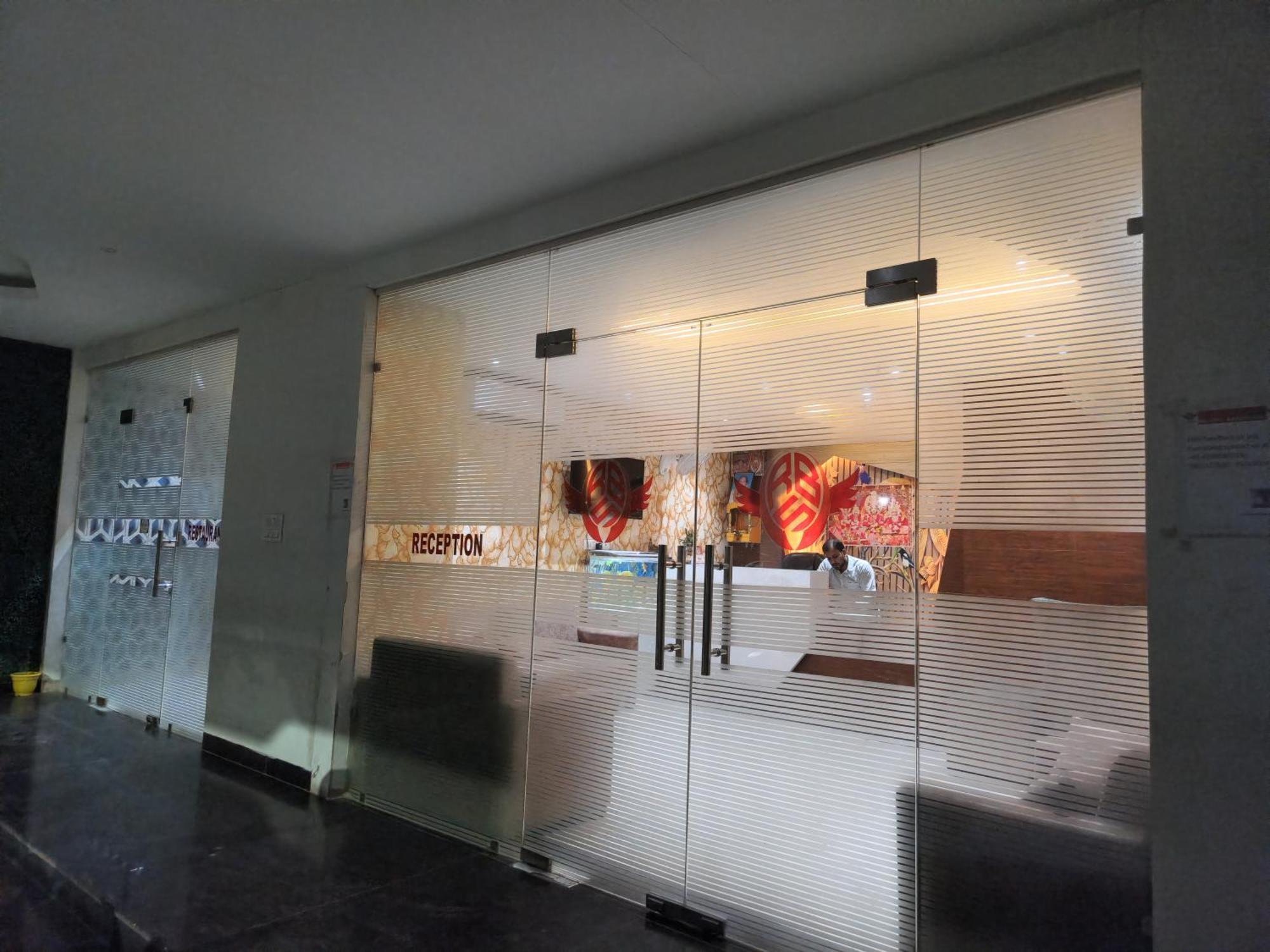 Rbs & Restaurant 5 Mint Walking Distance From Ram Janam Bhumi Hotel