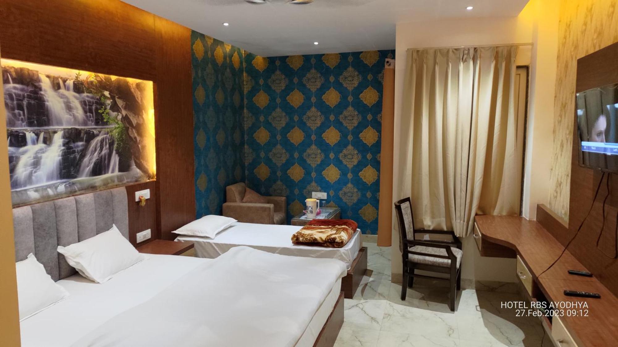Rbs & Restaurant 5 Mint Walking Distance From Ram Janam Bhumi Hotel Ayodhya