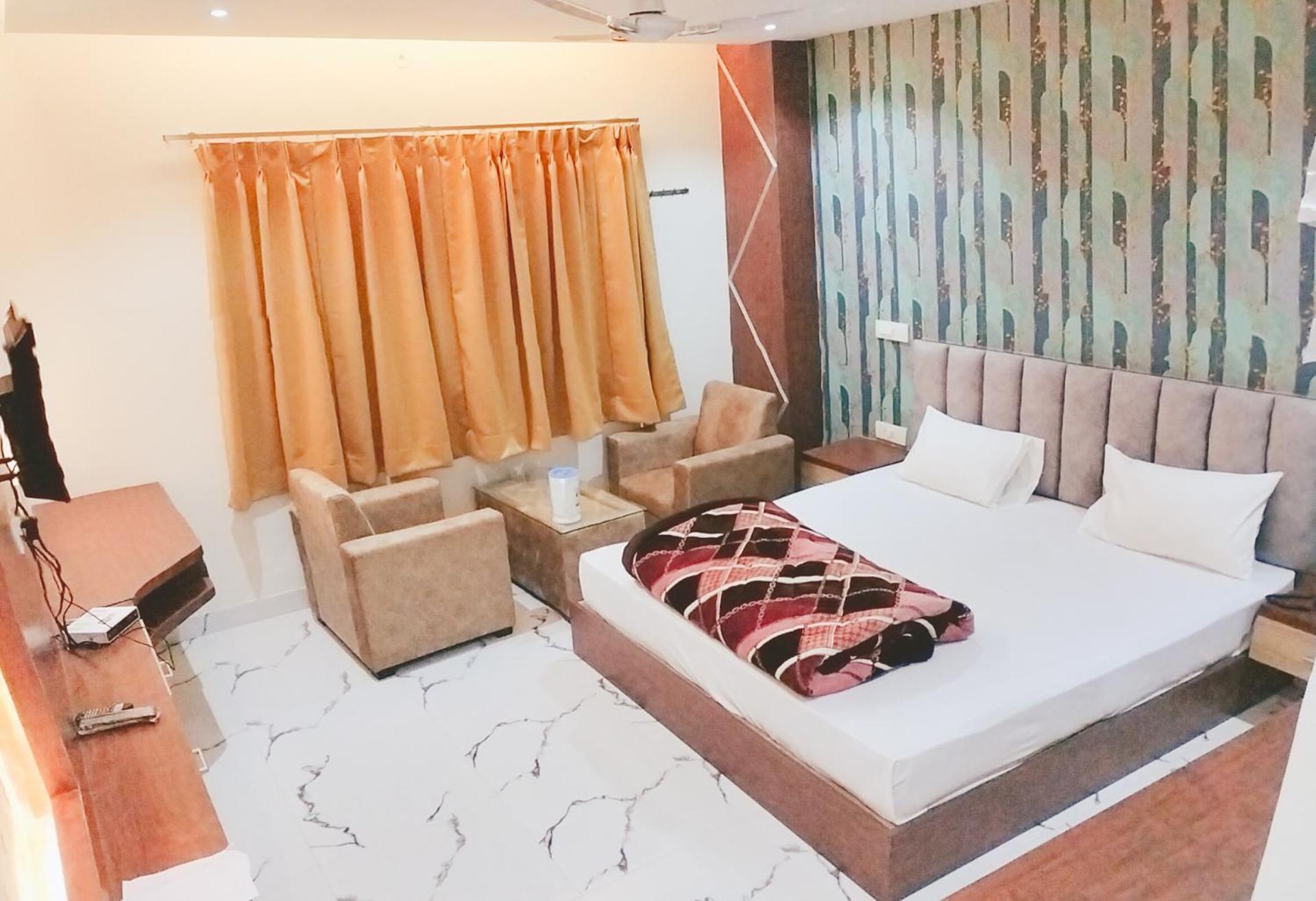 Hotel Rbs & Restaurant 5 Mint Walking Distance From Ram Janam Bhumi Ayodhya