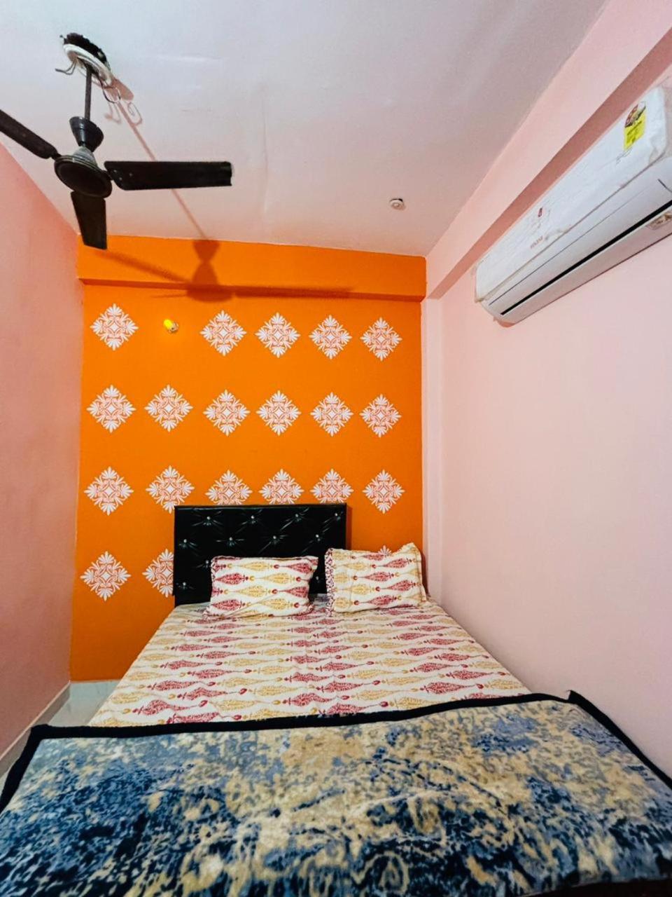 R.s Homestay *