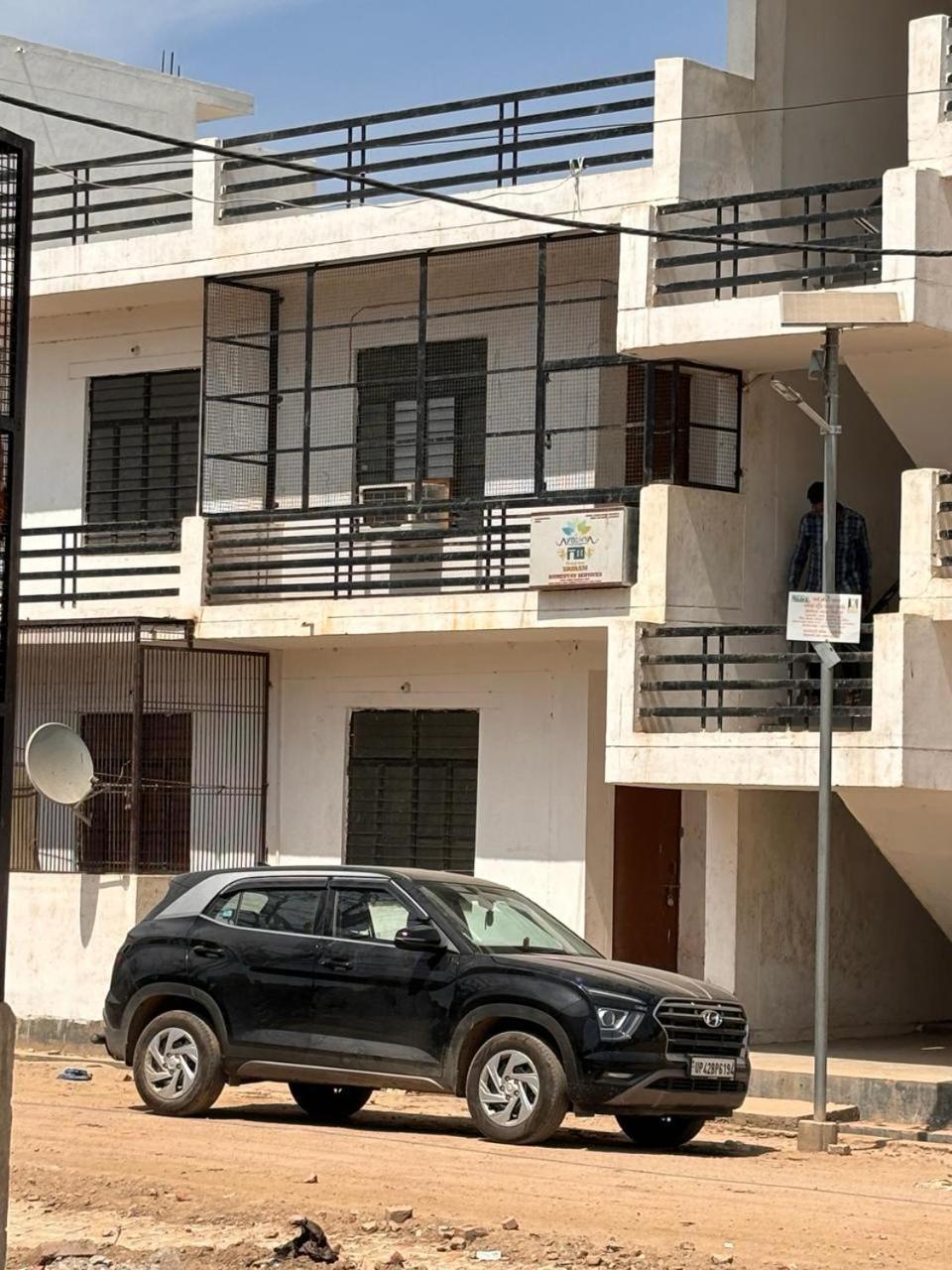 Apartment Sriram 01 Km To Sri Ram Mandir