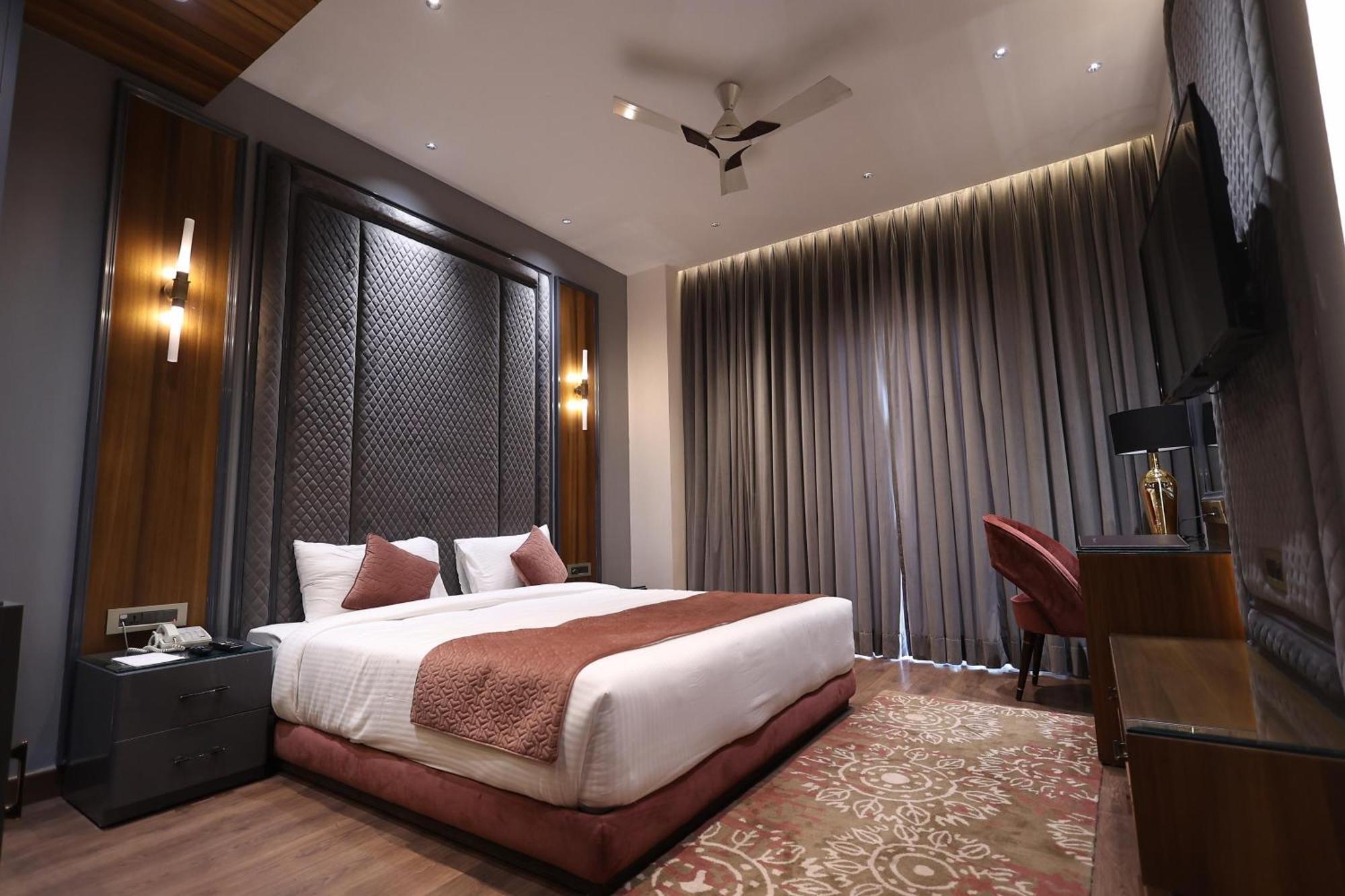 The Ramayana Hotel, Hotel 4*