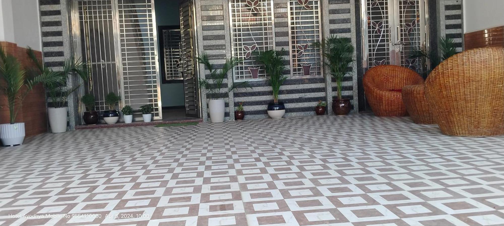 Paying Guest 2* Ayodhya