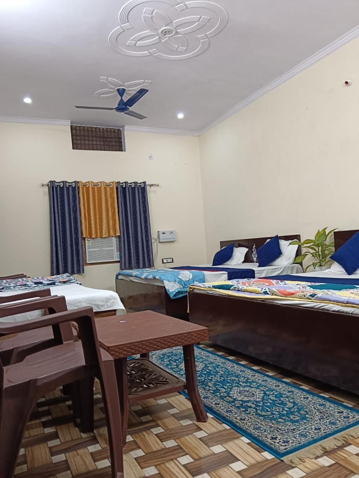 Mahadev Sadan 3*