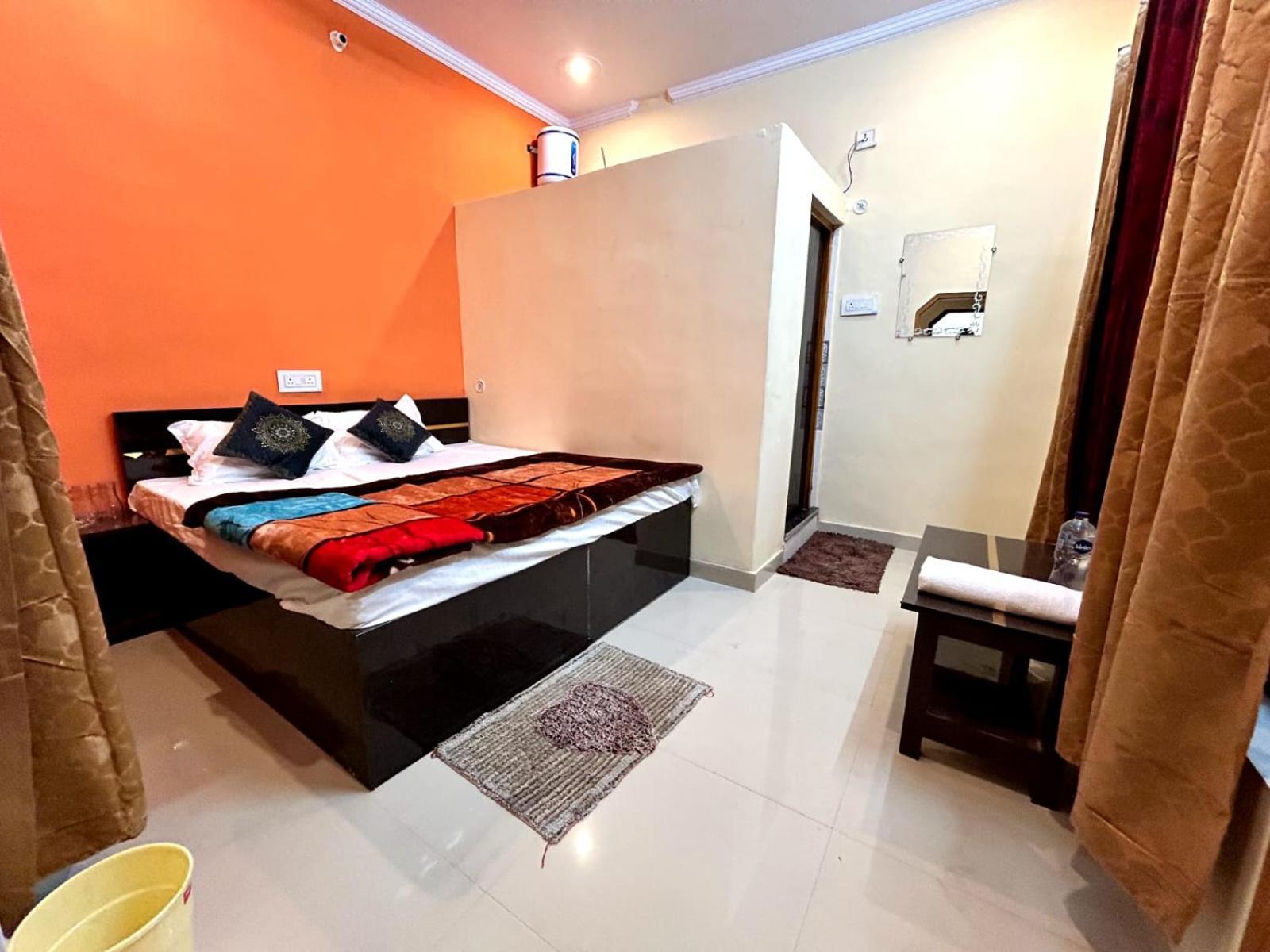 Homestay Jyoti *