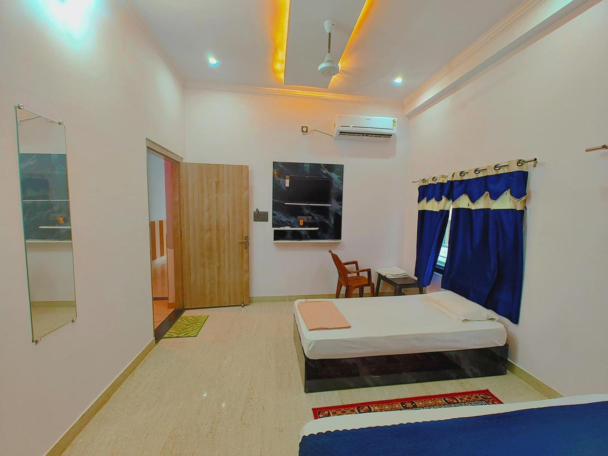 Homestay Shri Radhe Radhe In-front Of Ram Janam Bhumi Main Gate Fully Ac Ayodhya