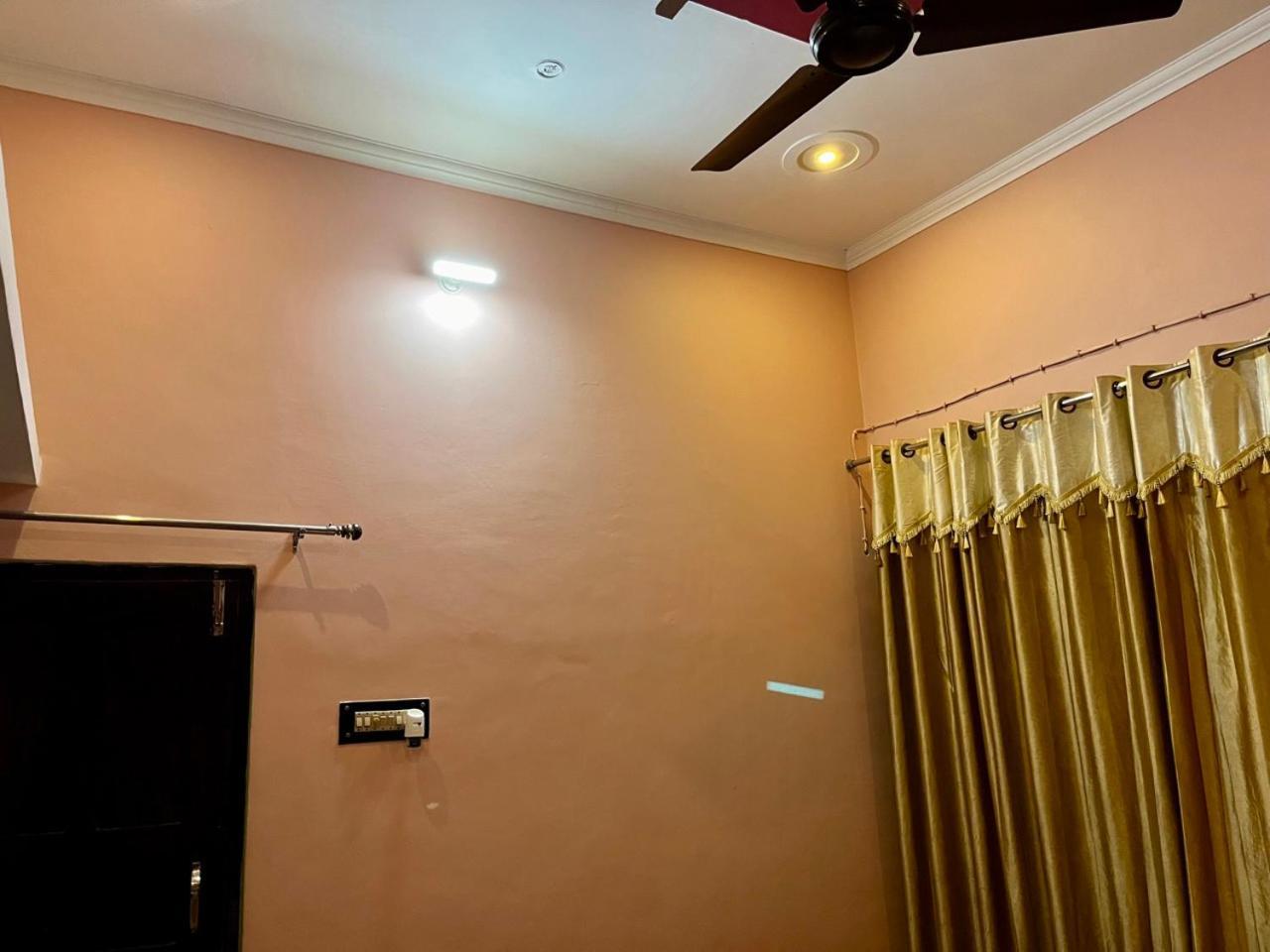 Homestay Sainik Homestay,