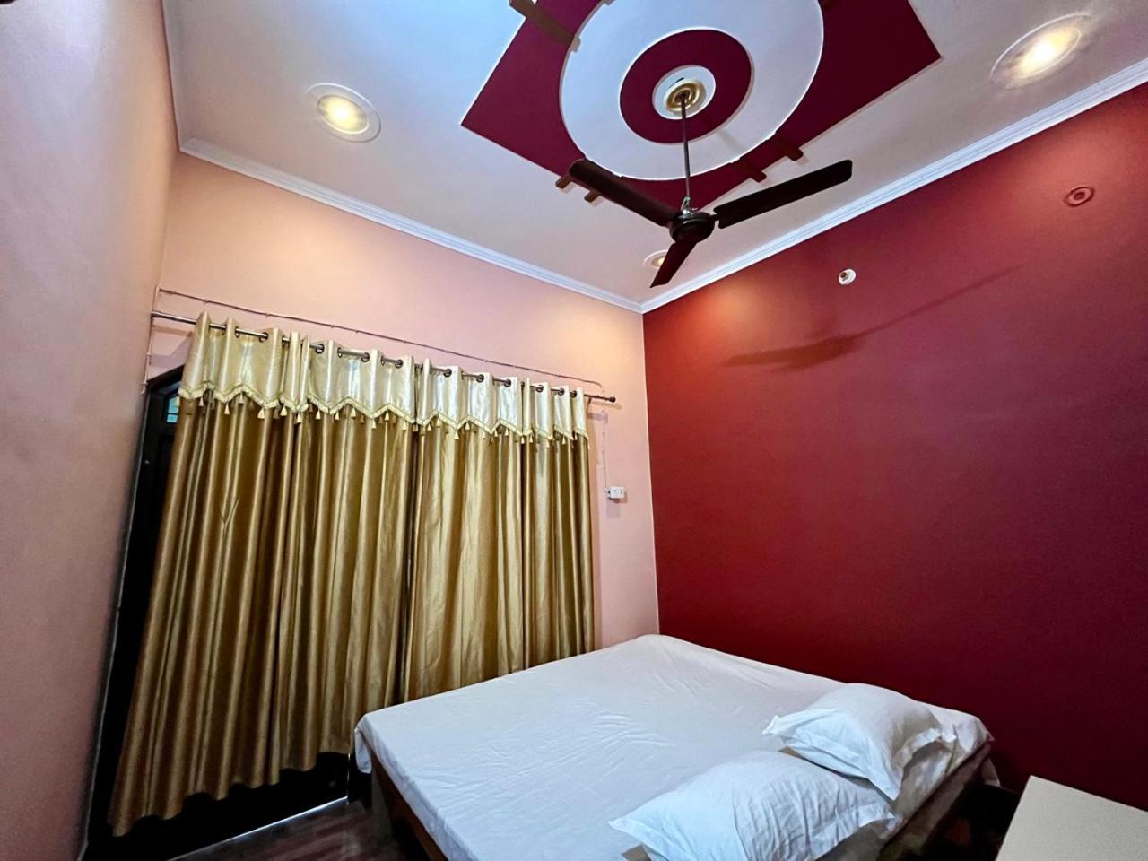 Sainik Homestay,
