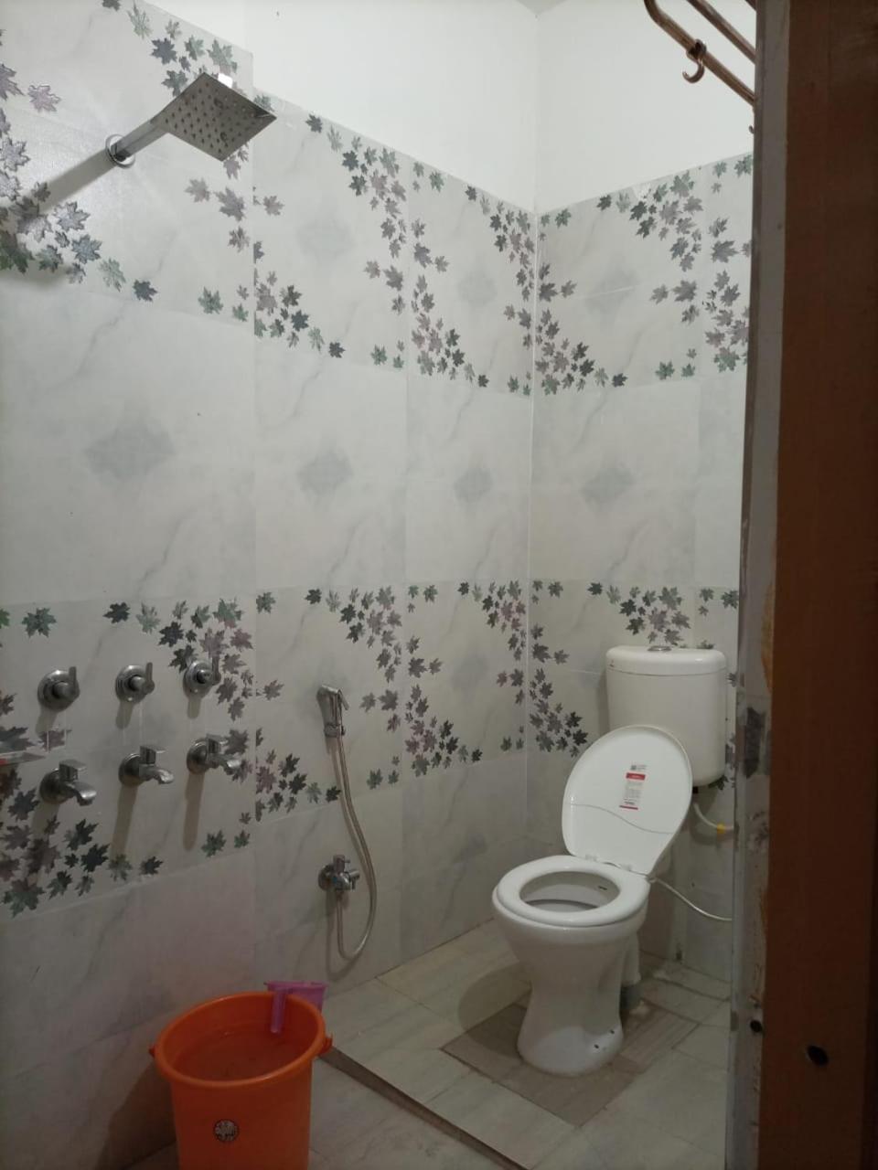 Shri Narayan Homestay *