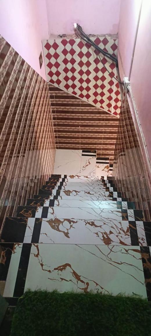 Raj Palace Guest house