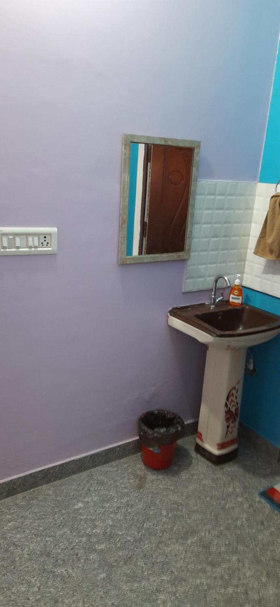 Homestay Kishor Bhawan *