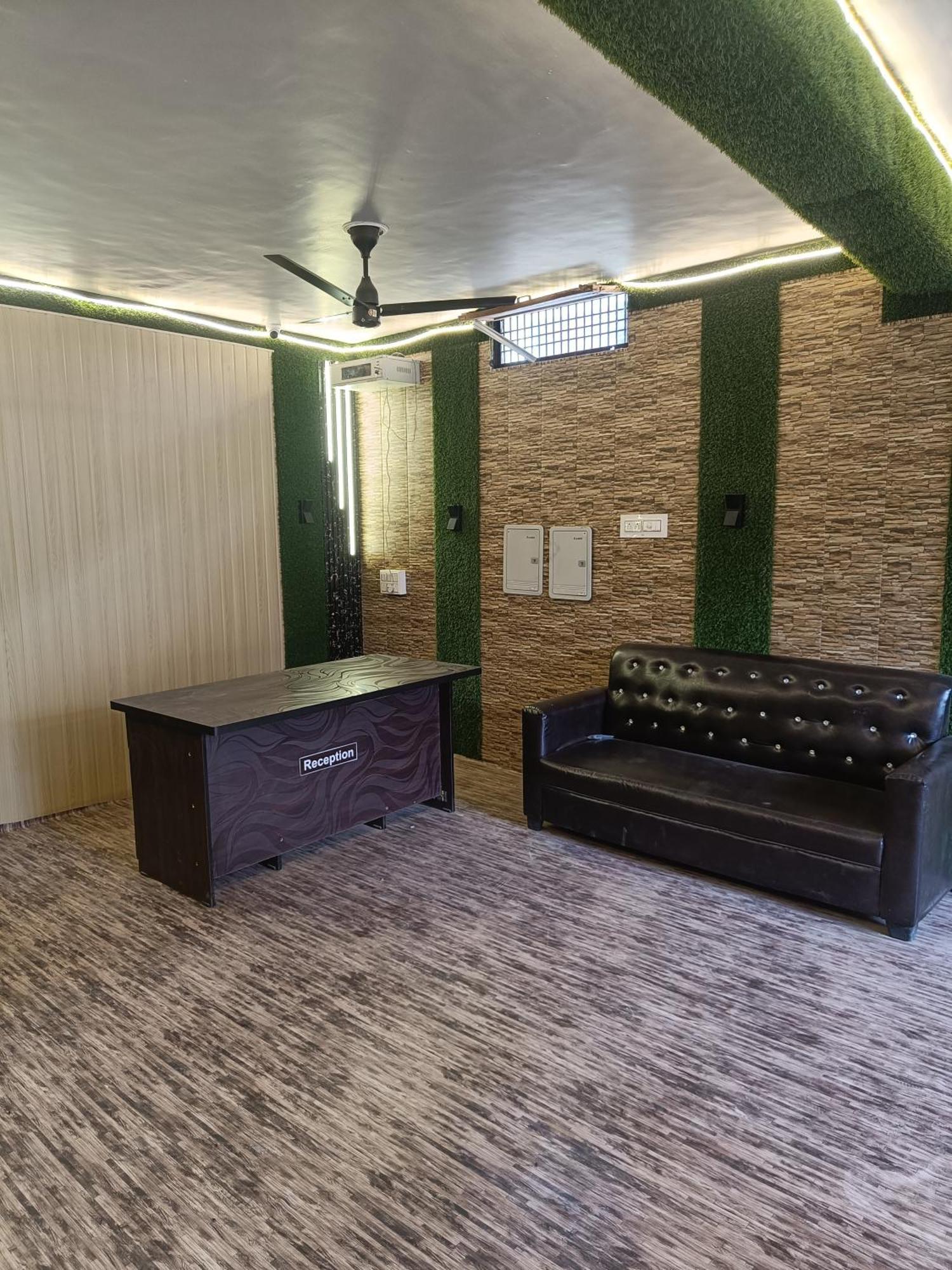 Golden Palace By Ramayan Free Railway Station Pickup * Ayodhya