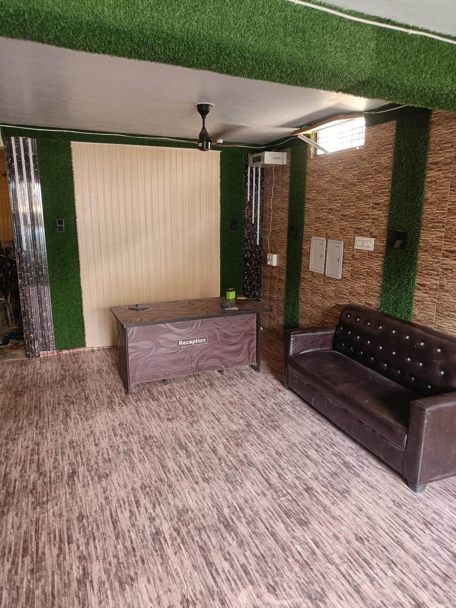 Guest house Golden Palace By Ramayan Free Railway Station Pickup Ayodhya