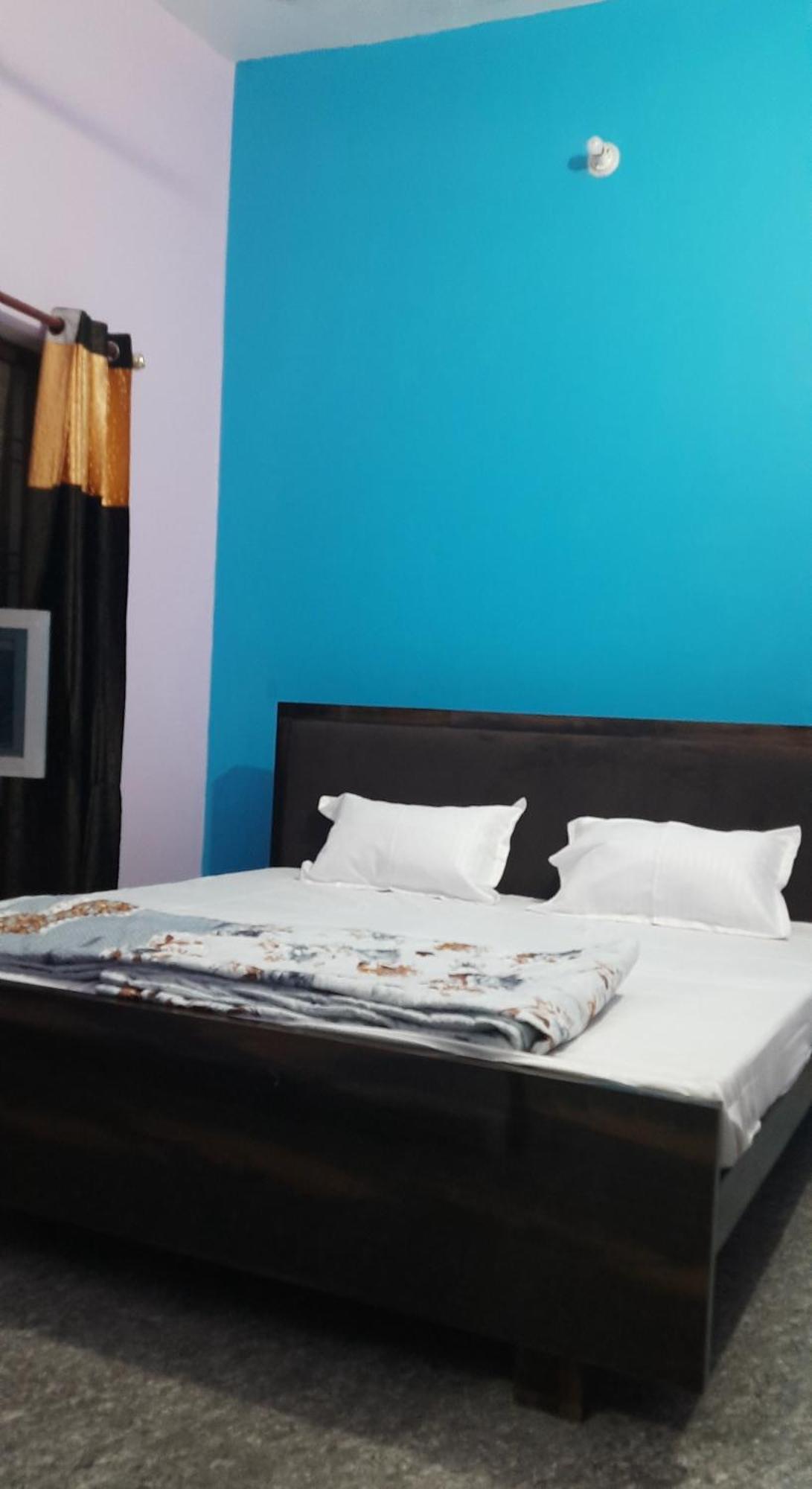 Homestay Kishor Bhawan *