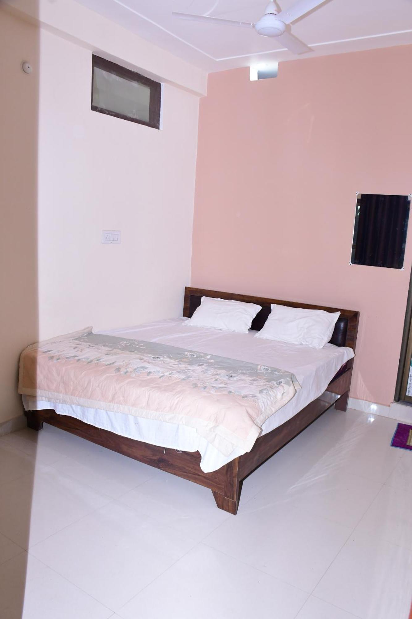 Shree Ram Guest house *