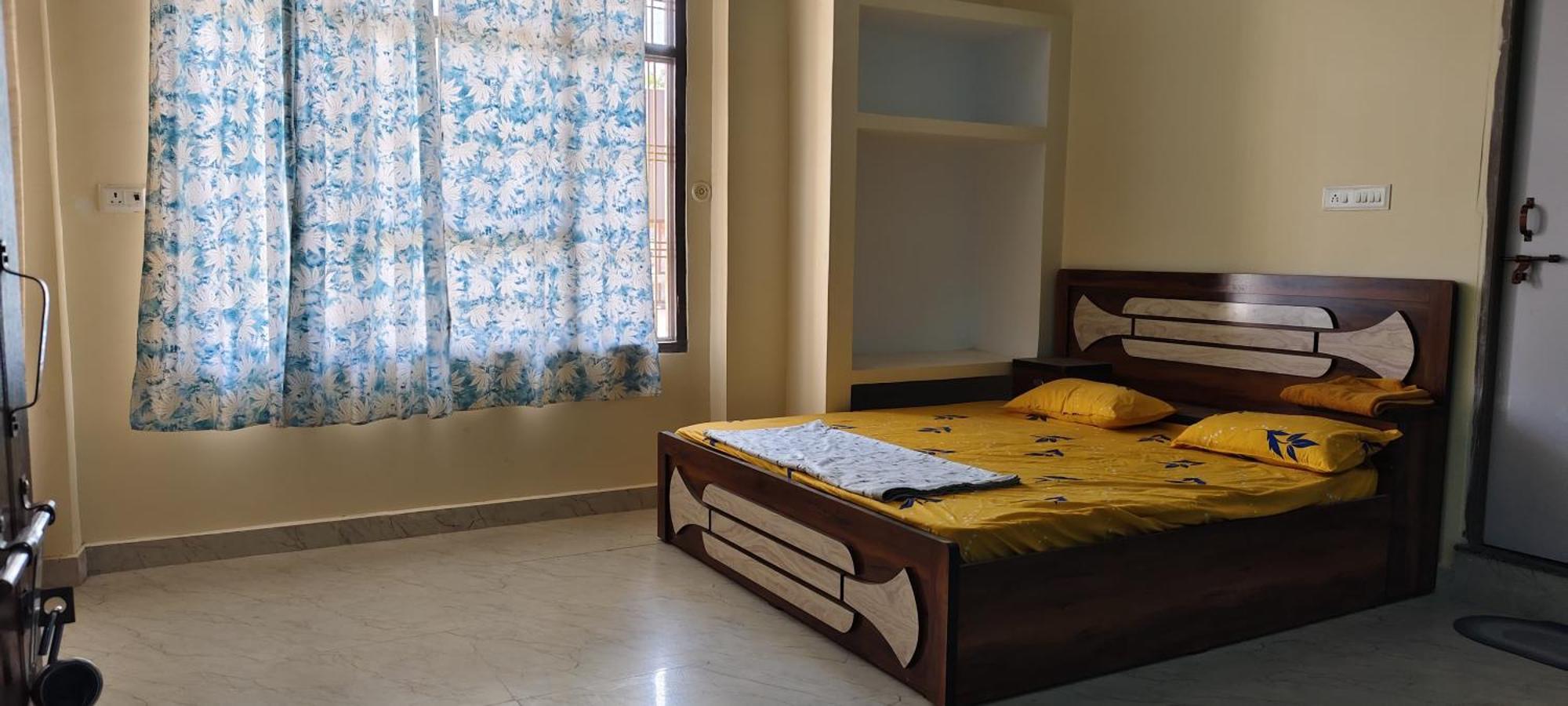 Apartment Awadh Royals
