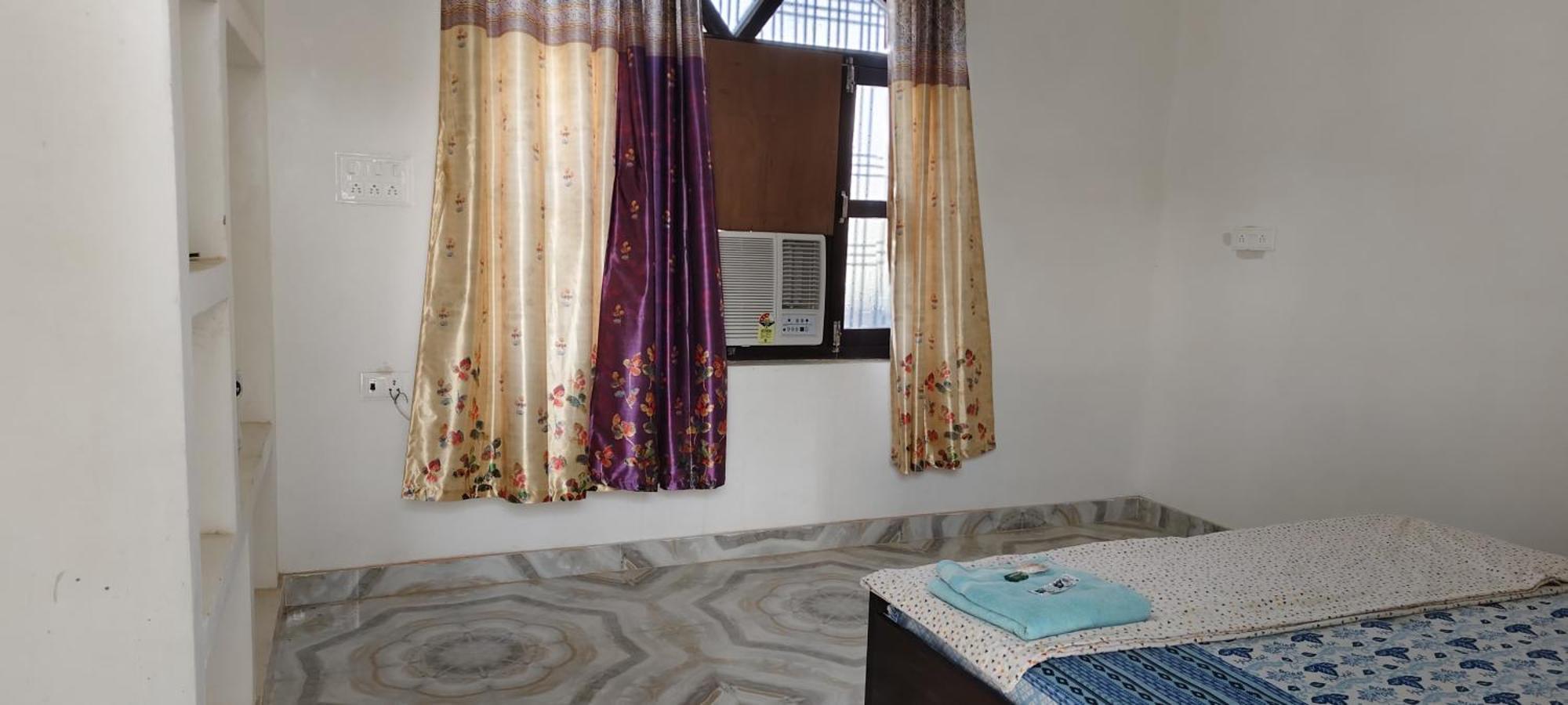 Awadh Royals Apartment *