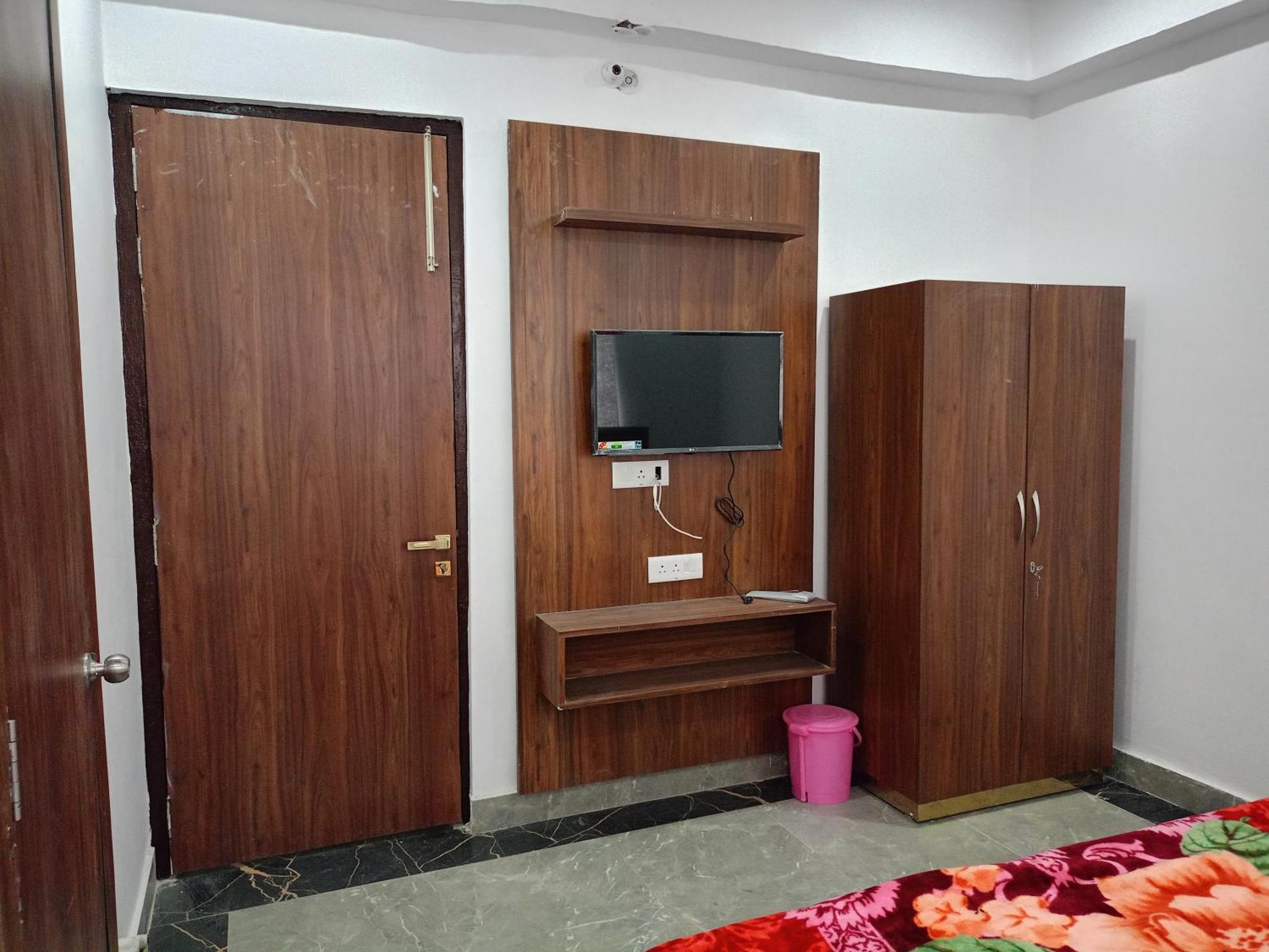 Daya Inn Ayodhya