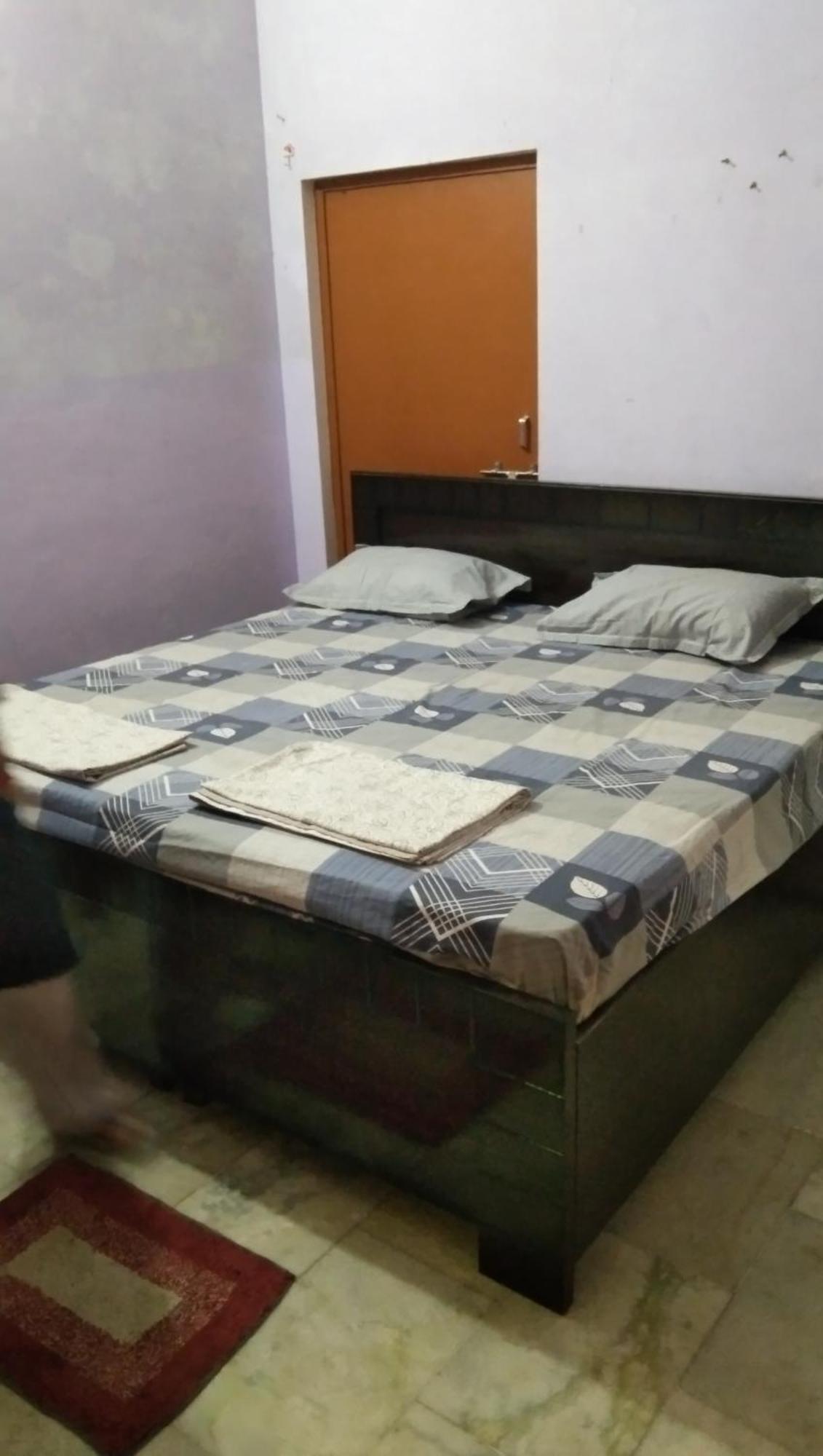 Shri Bn Homestay *