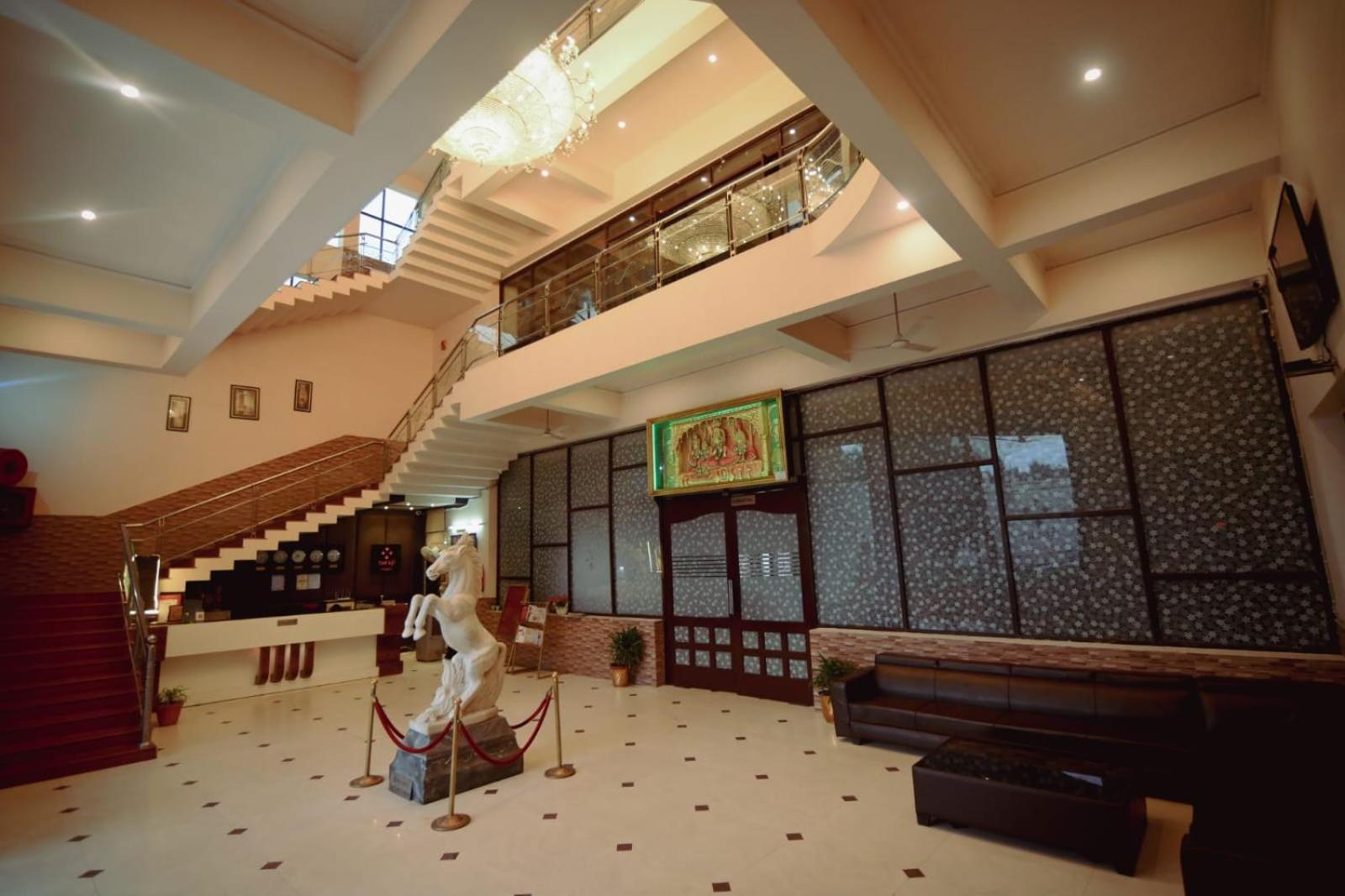 Taraji Hotel Ayodhya
