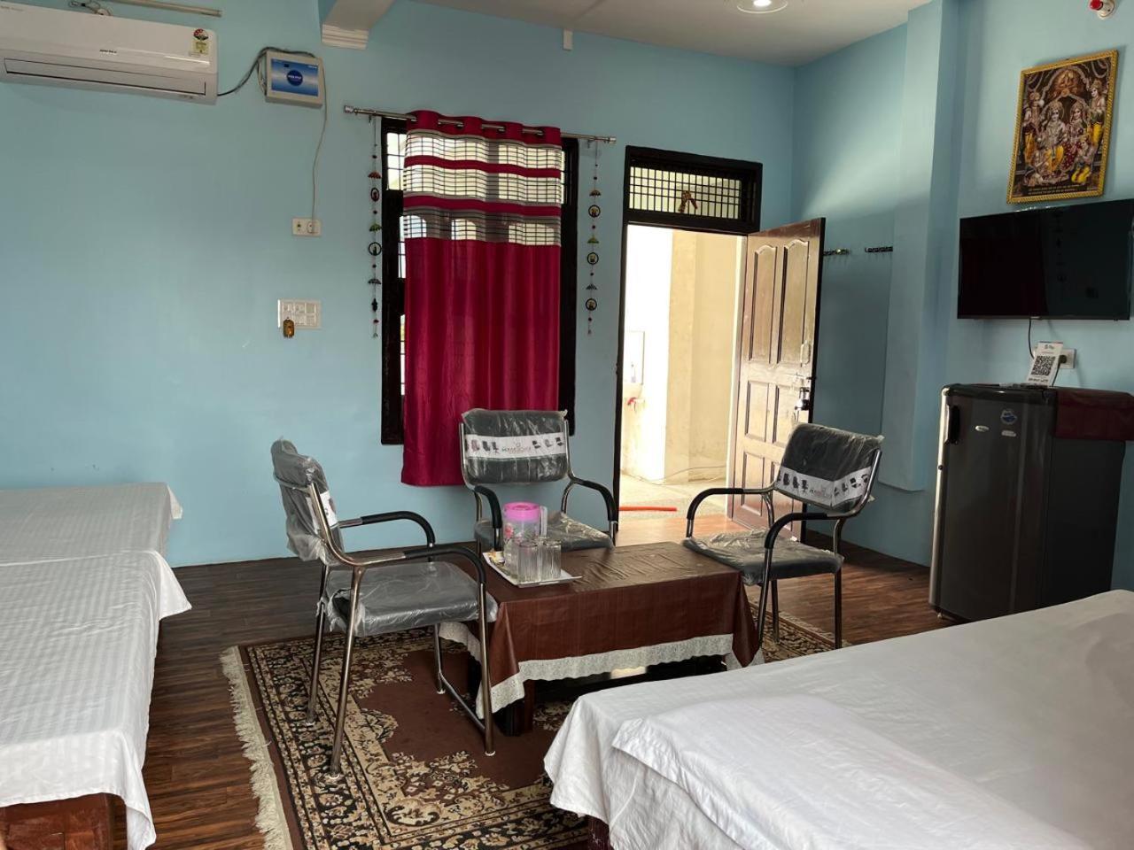 Shri Seetaram Near Shri Ram Janmabhoomi Mandir Homestay *