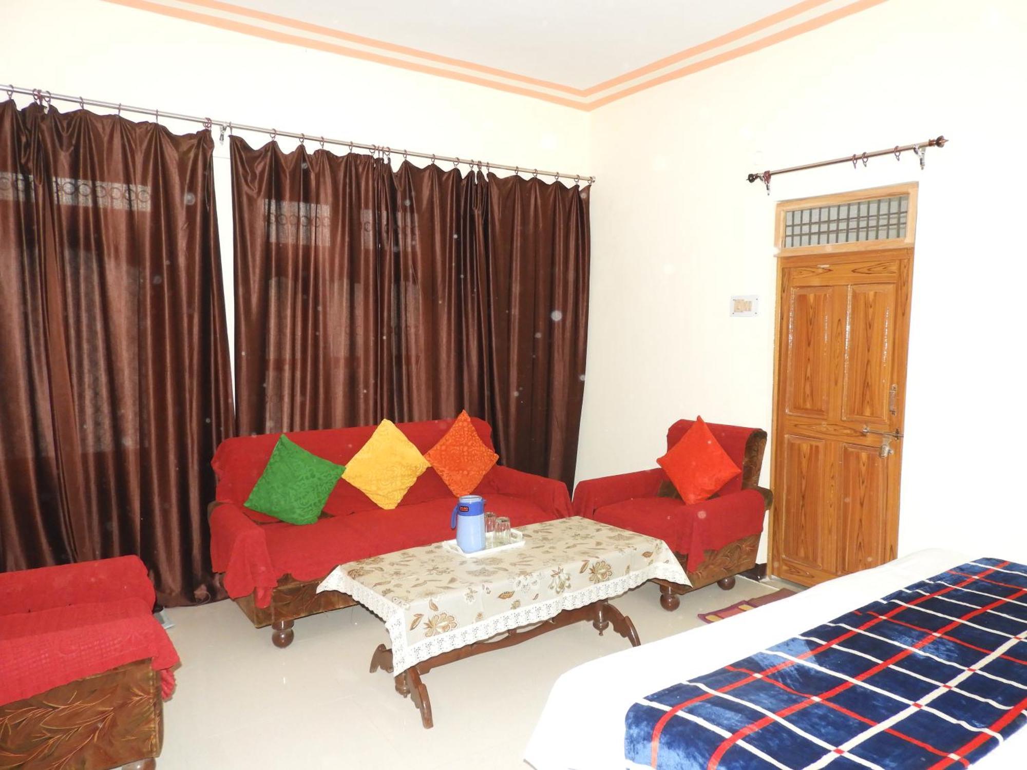 Samar Homestay *