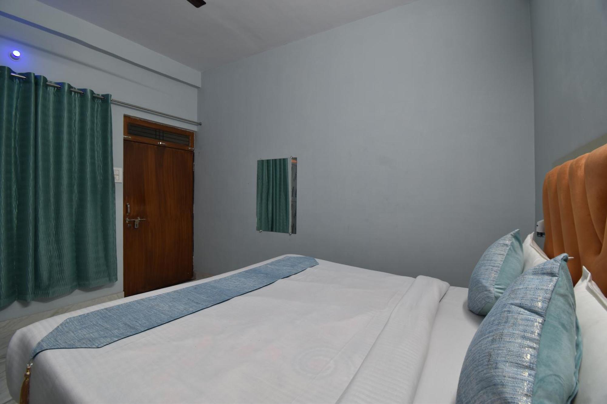 Ramayan Free Pickup From Railway Station Ac Guest house Ayodhya