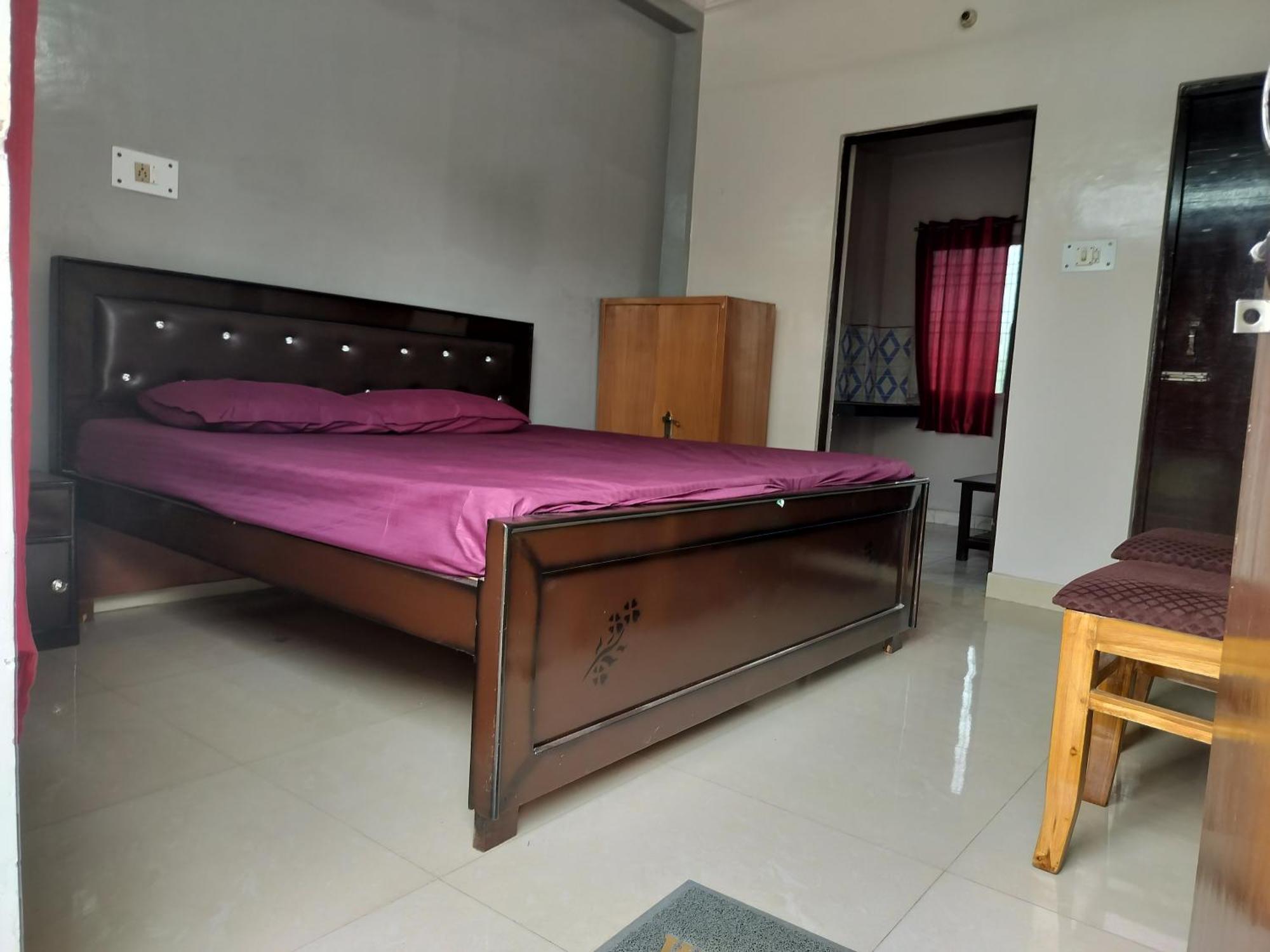 Guest house Raj Lakshmi Sadan