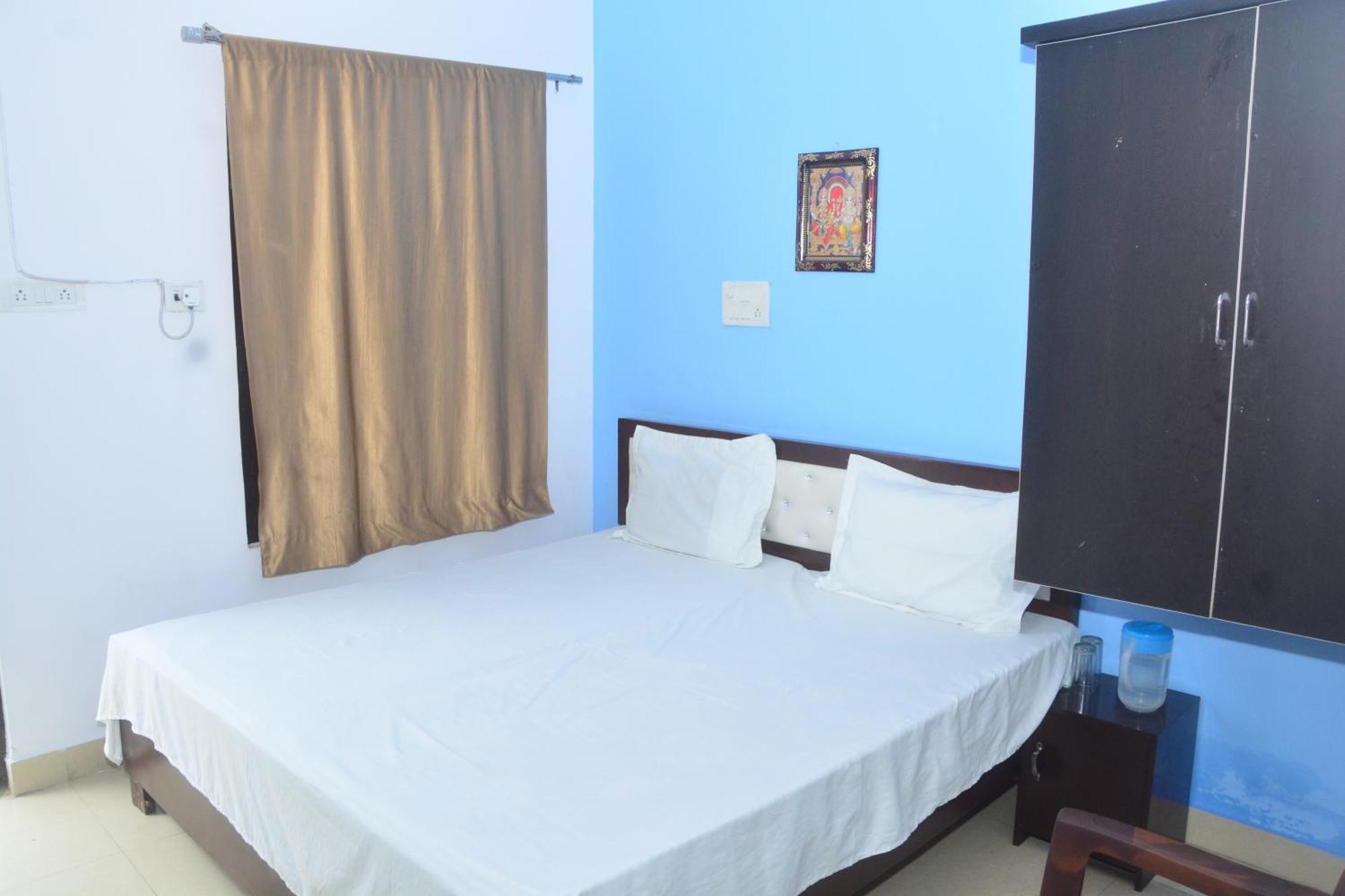 Homestay Chandrasha Near By Ram Mandir 600 Meter *