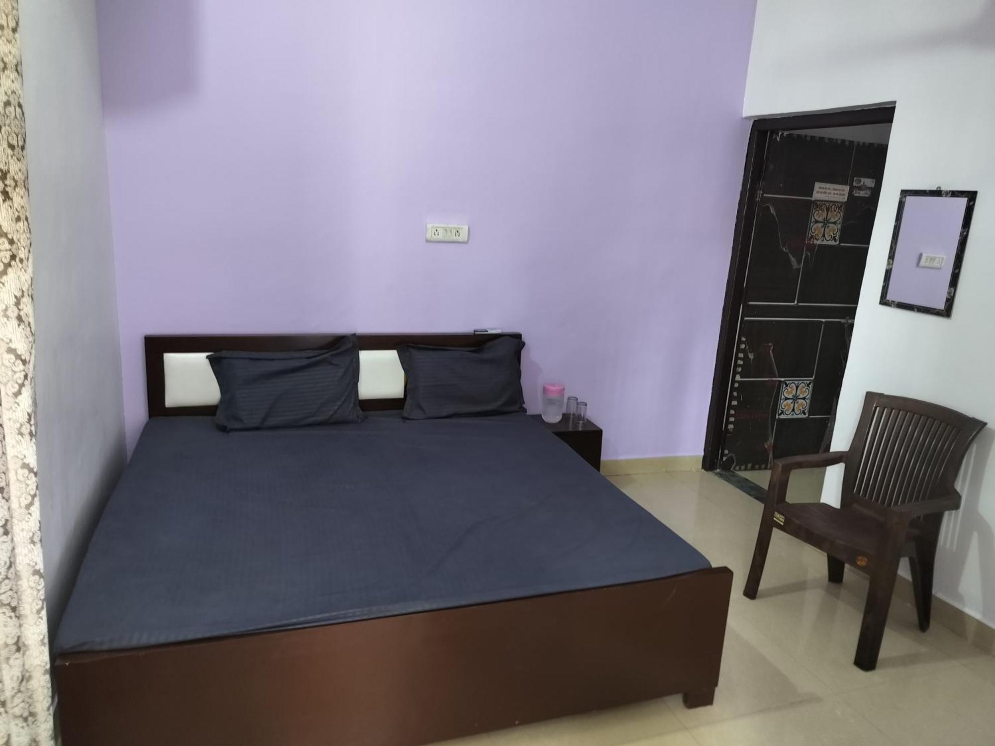 Chandrasha Near By Ram Mandir 600 Meter Homestay *