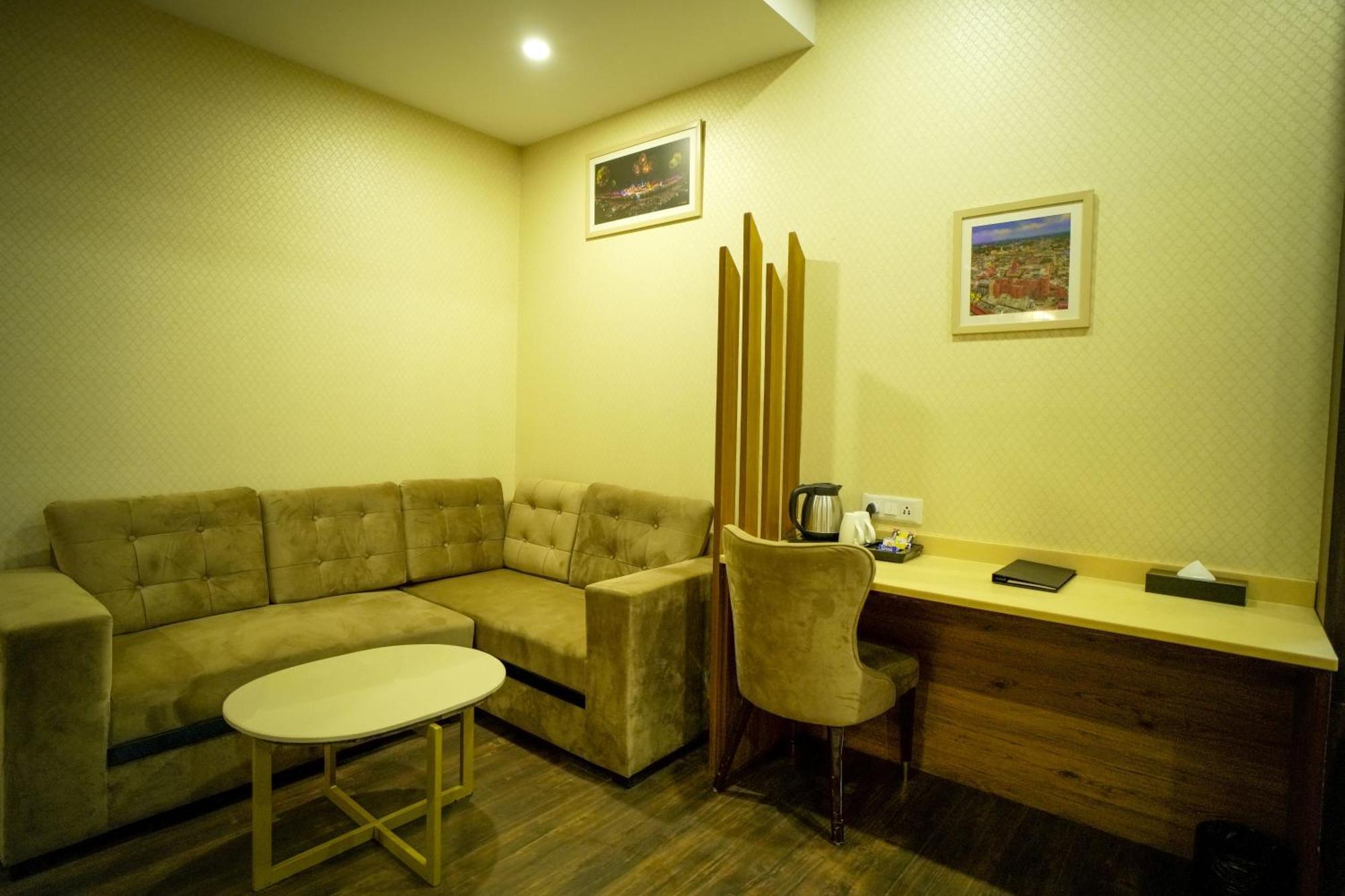 Hotel Krinoscco 4*