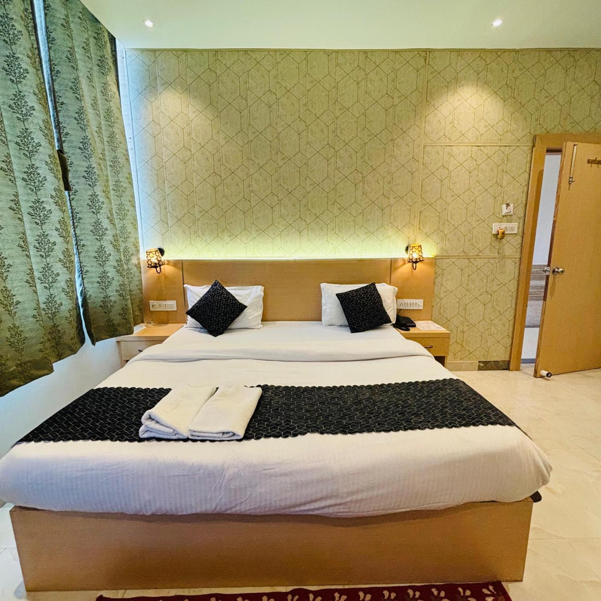 Ramay Palace 400 Meter From Ram Mandir 3* Ayodhya