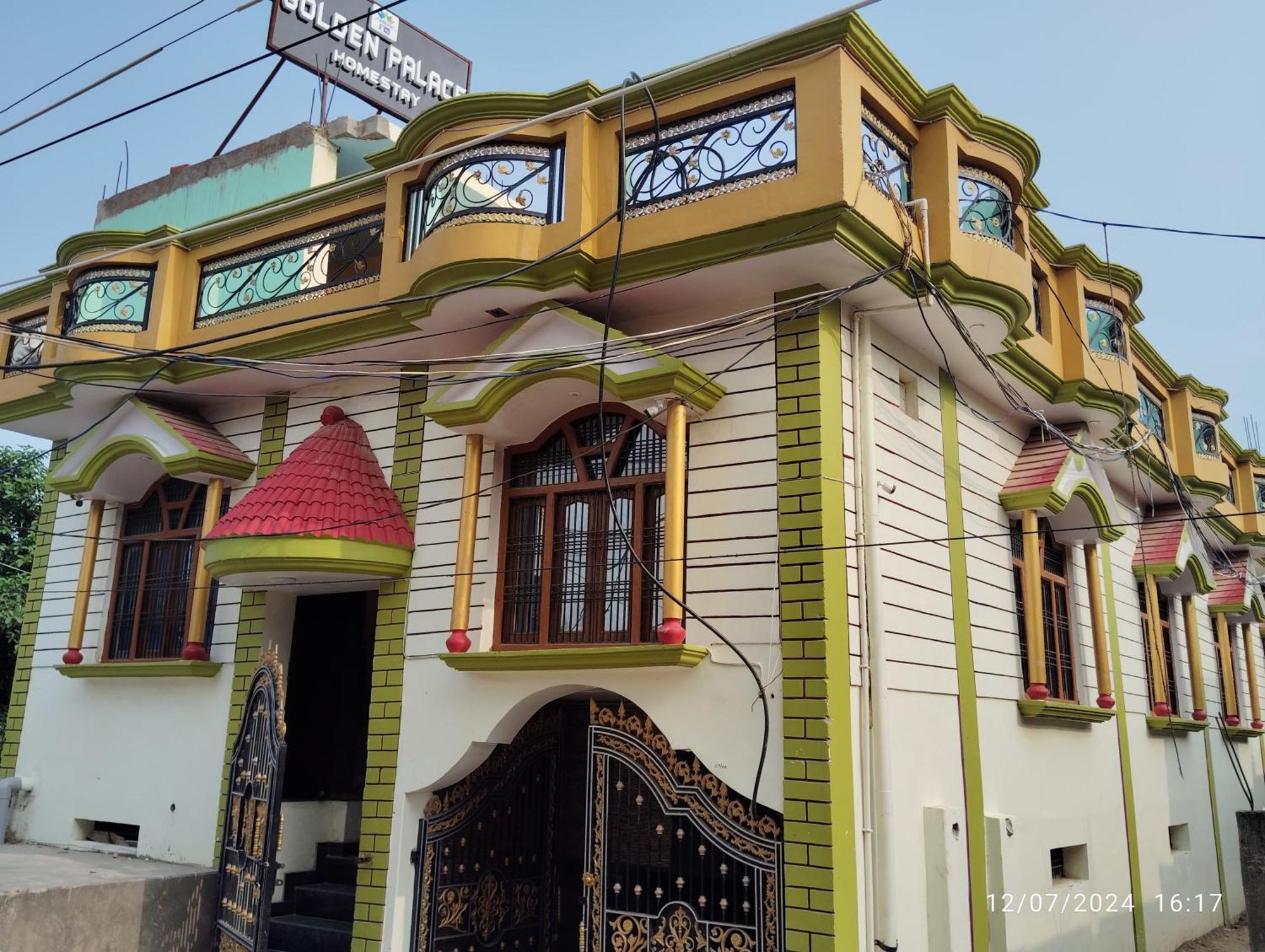 Guest house Golden Palace By Ramayan Free Railway Station Pickup *