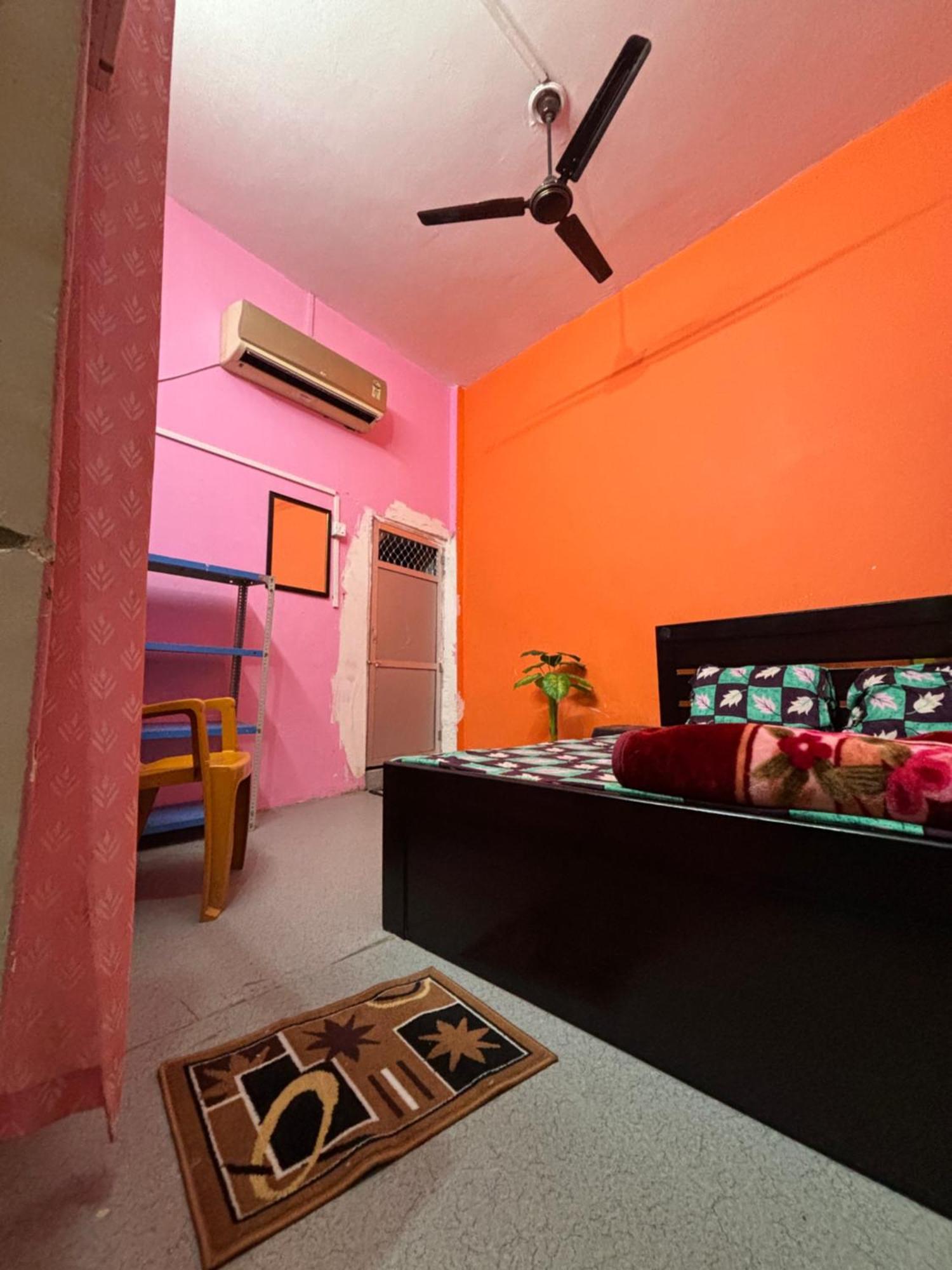 Shakuntala Guest house Ayodhya