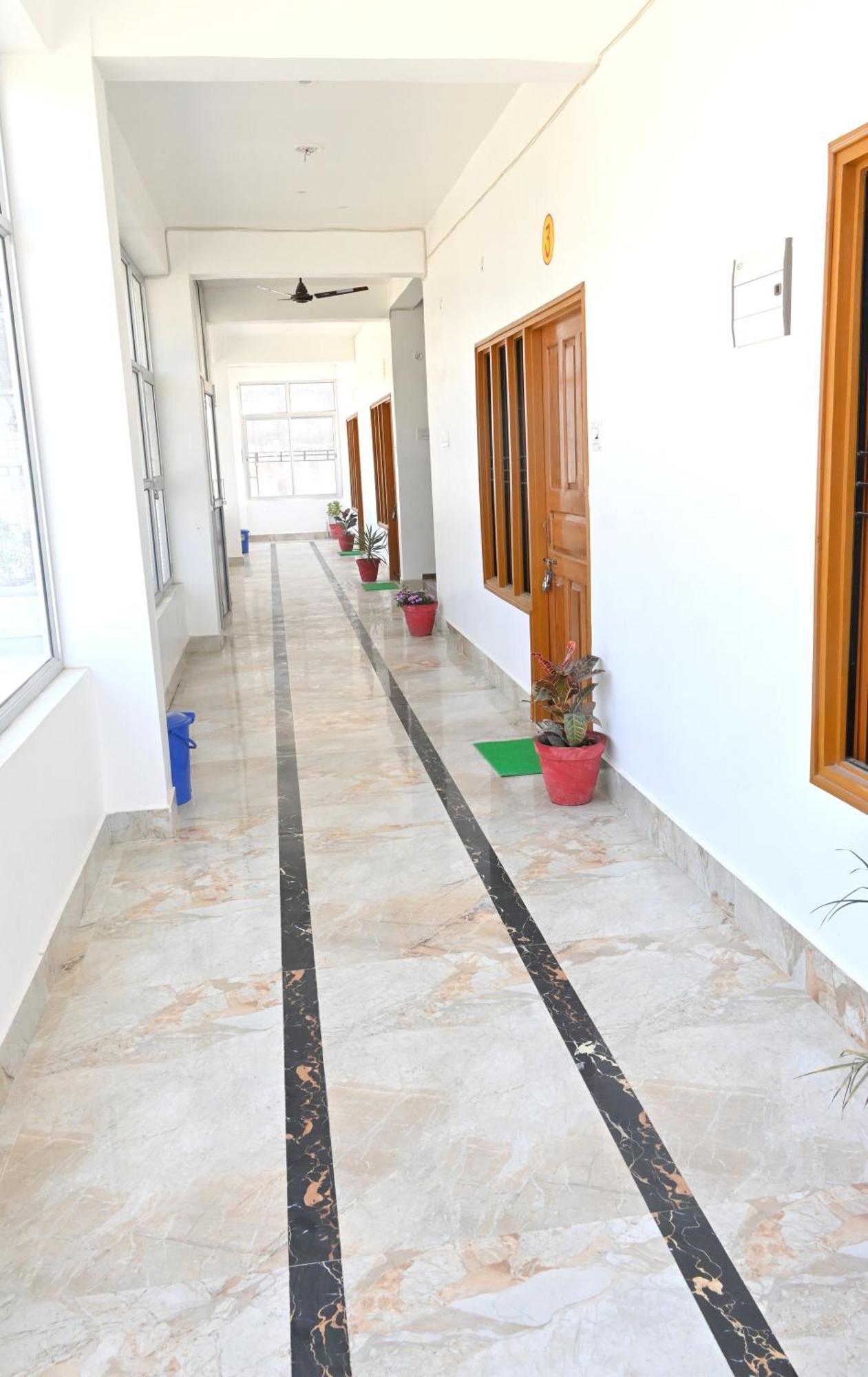 Amrit Palace Guest house Ayodhya