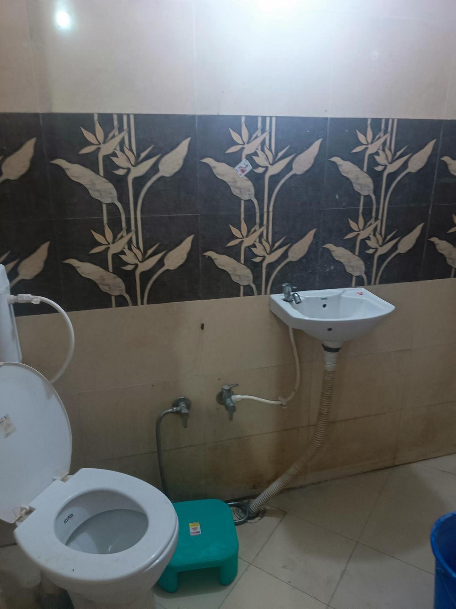 La Residency Hotel 3*