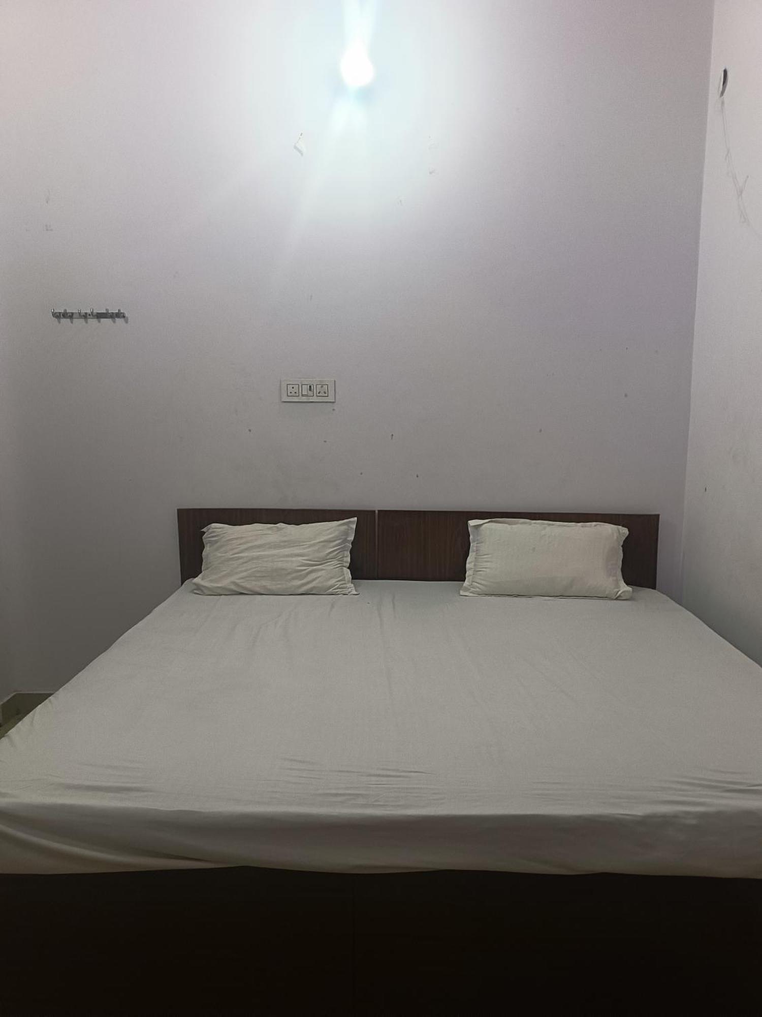 La Residency Hotel 3*