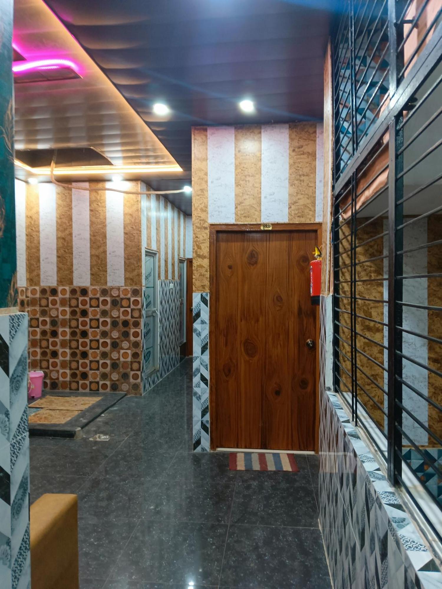 La Residency Hotel 3*