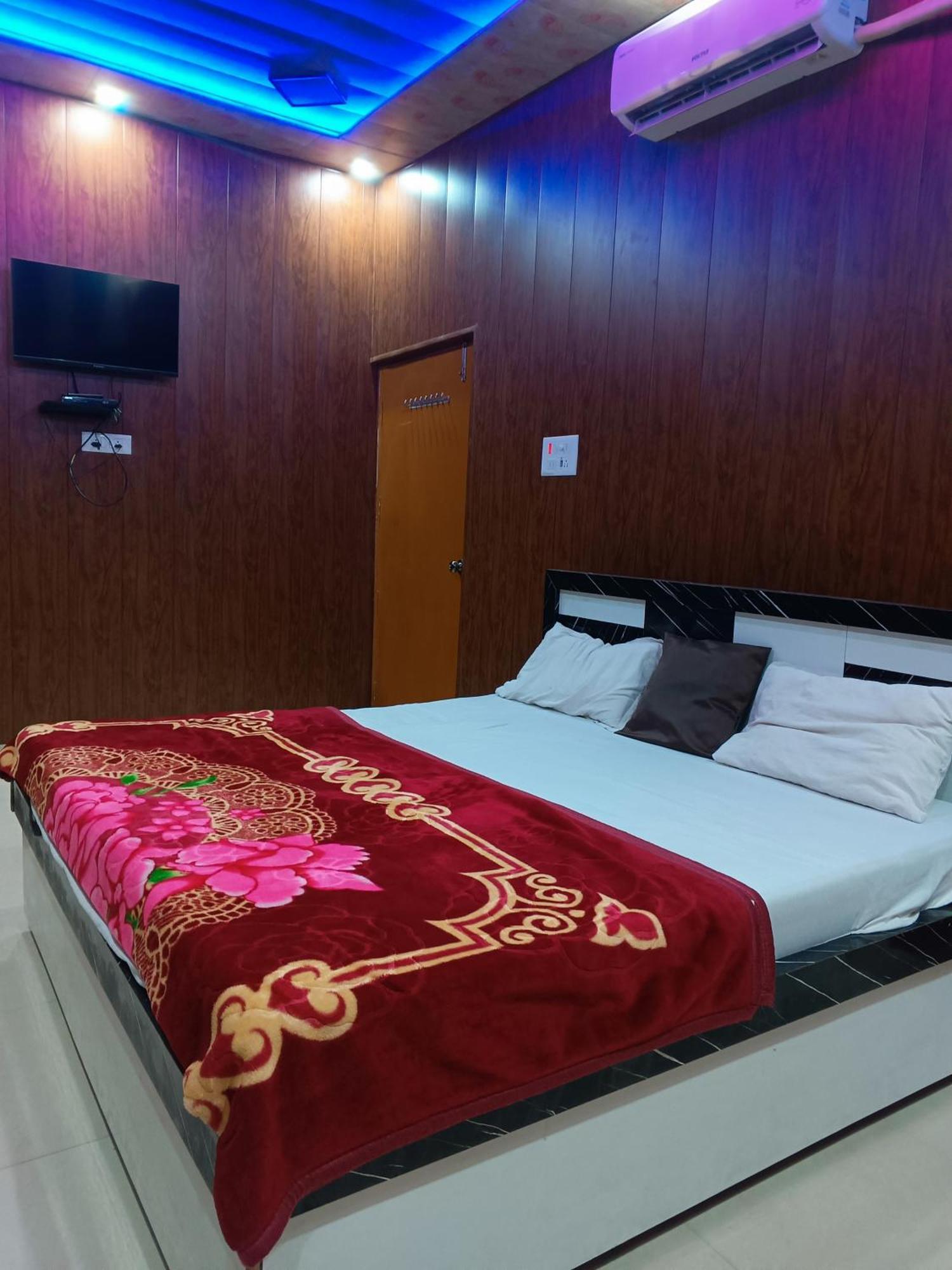 Hotel La Residency
