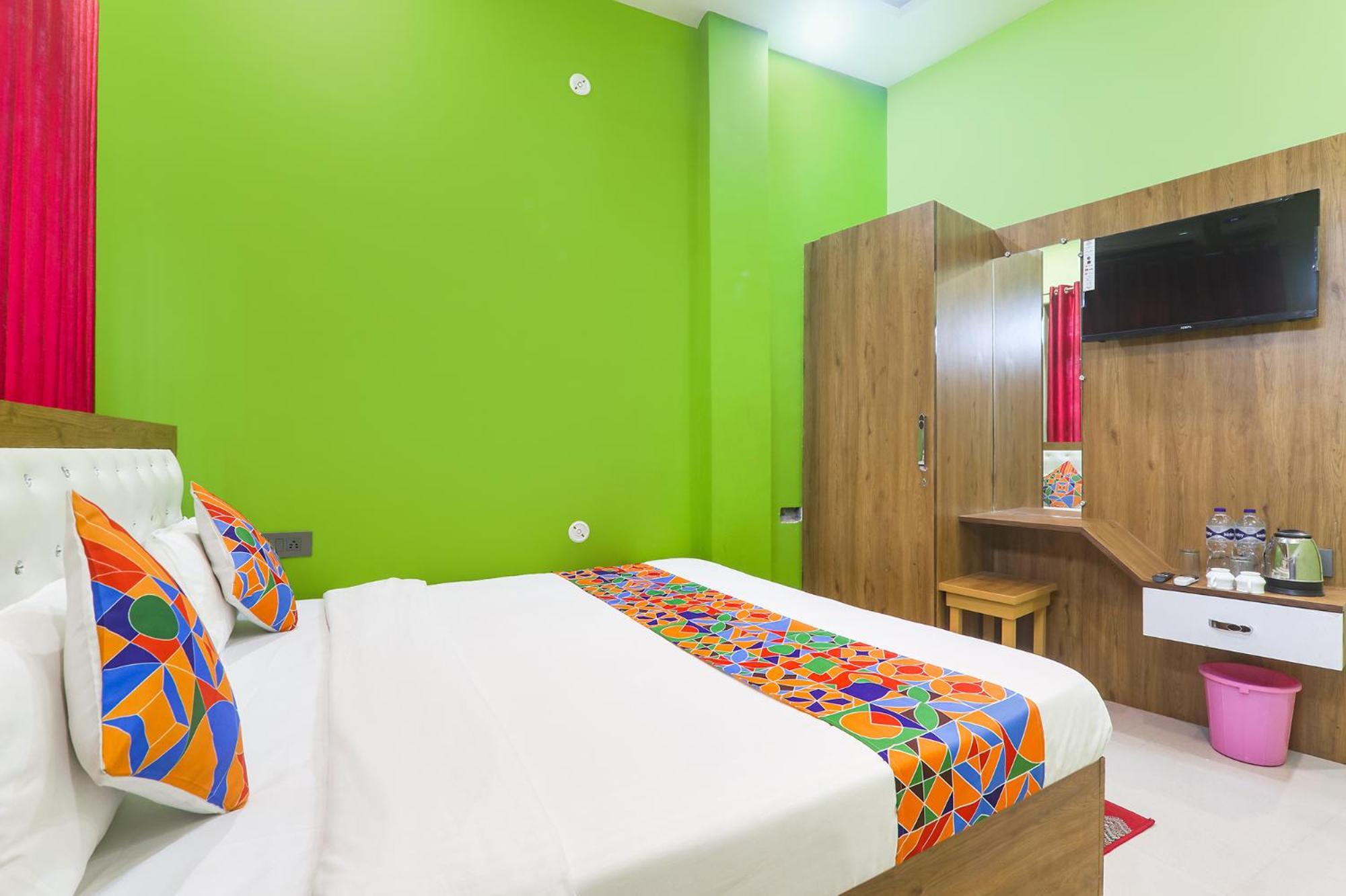 Guest house Fabexpress Rameshwaram 900 Meter From Ram Mandir Ayodhya