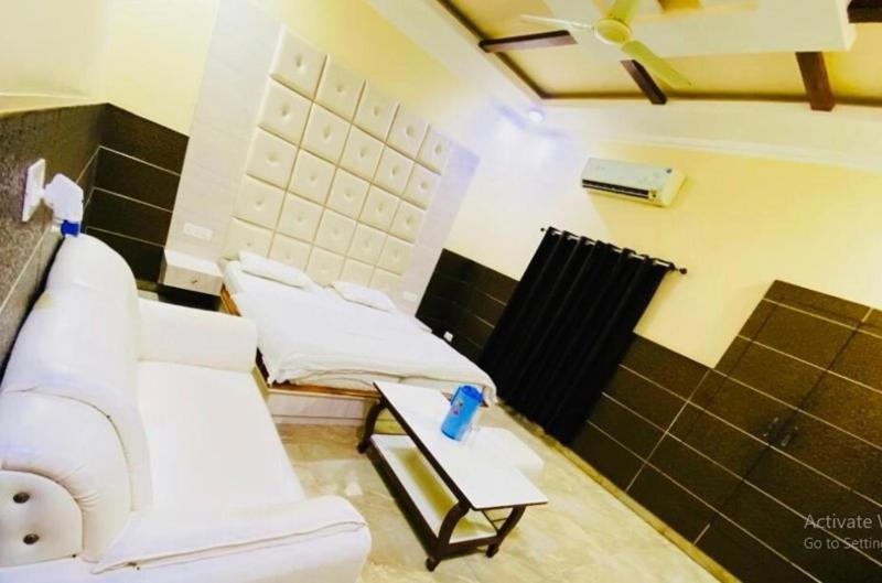 Hotel Shri Ram Ayodhya