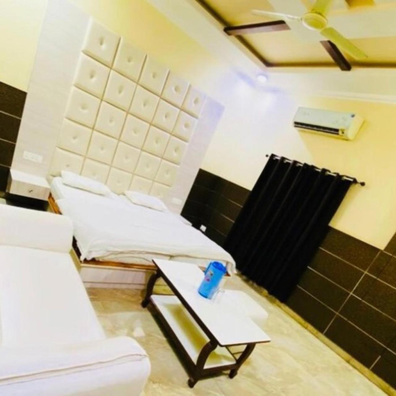 Shri Ram Hotel Ayodhya