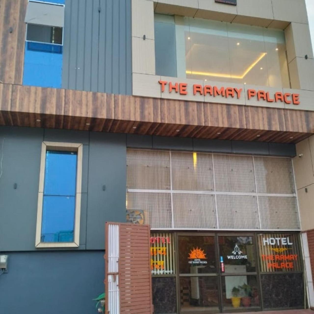 Hotel The Ramay Palace Ayodhya